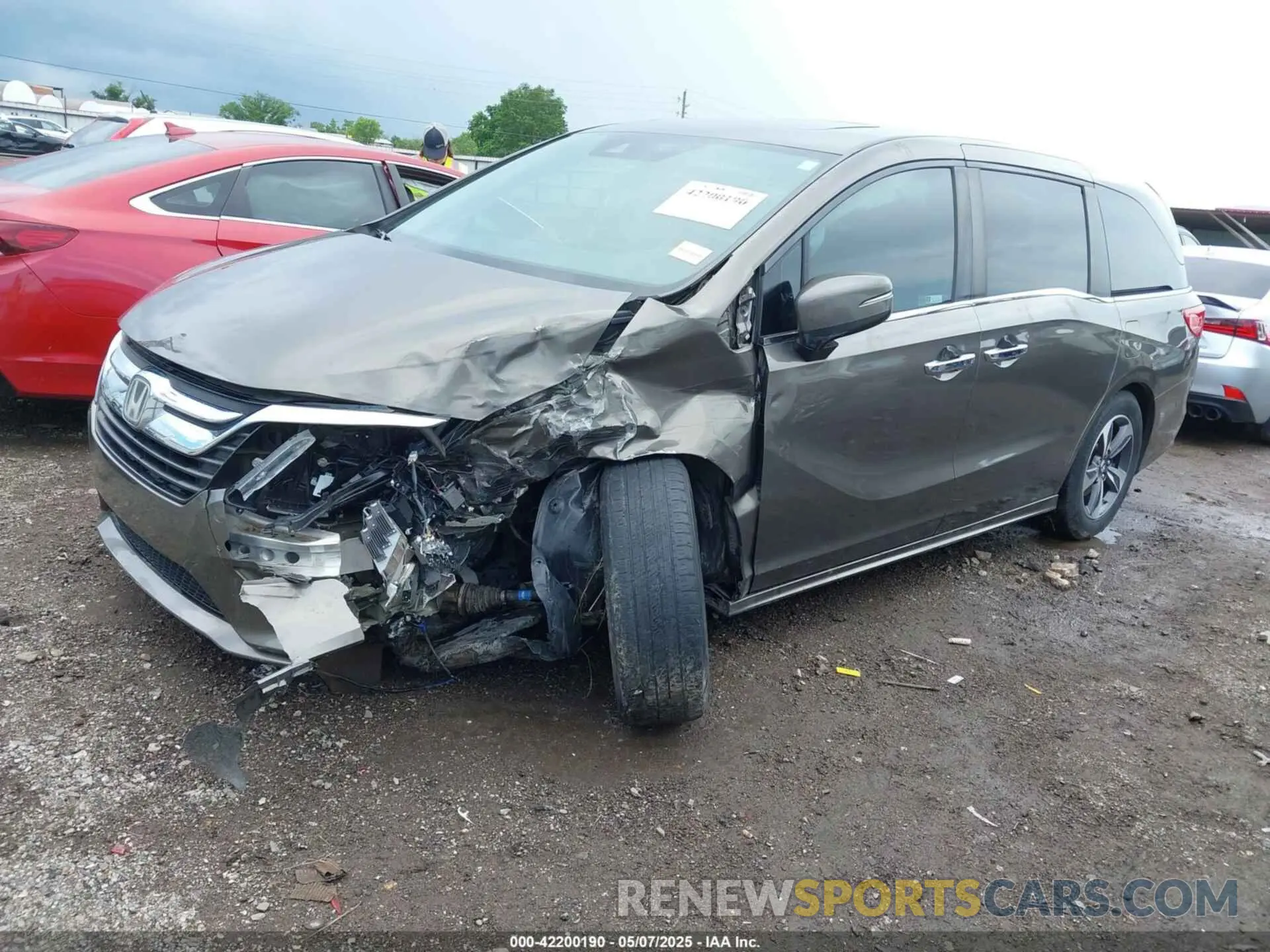 2 fotografías del automóvil dañado 5FNRL6H81KB038790 HONDA ODYSSEY 2019