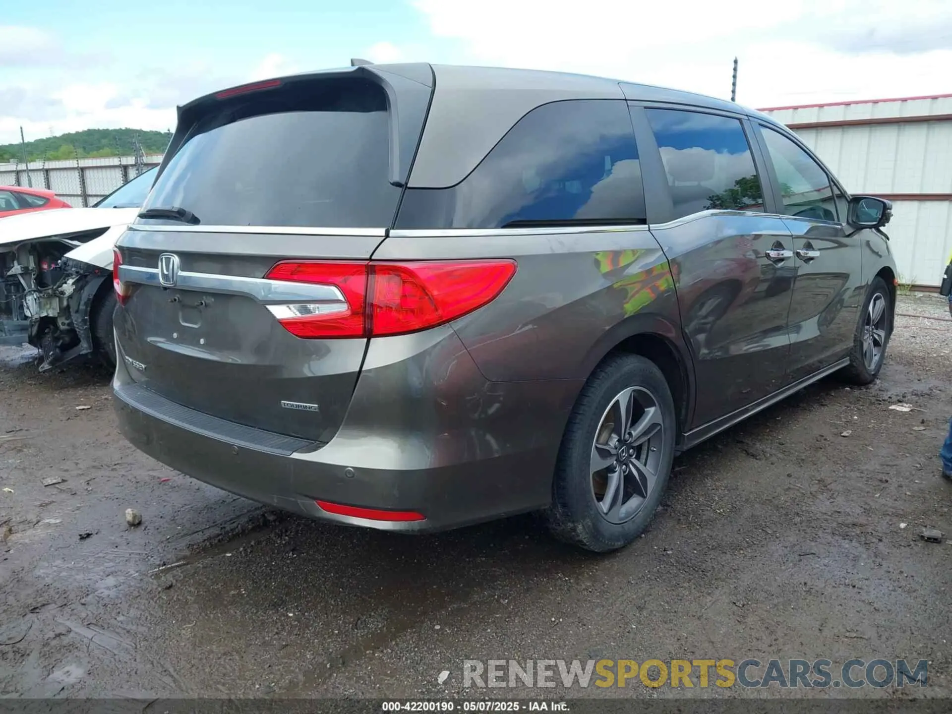 4 fotografías del automóvil dañado 5FNRL6H81KB038790 HONDA ODYSSEY 2019
