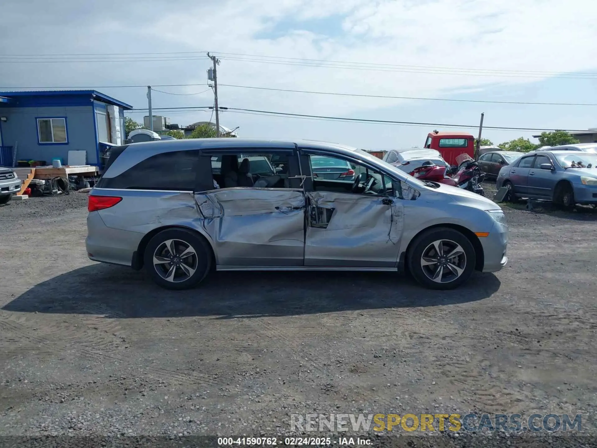 13 fotografías del automóvil dañado 5FNRL6H81KB070459 HONDA ODYSSEY 2019