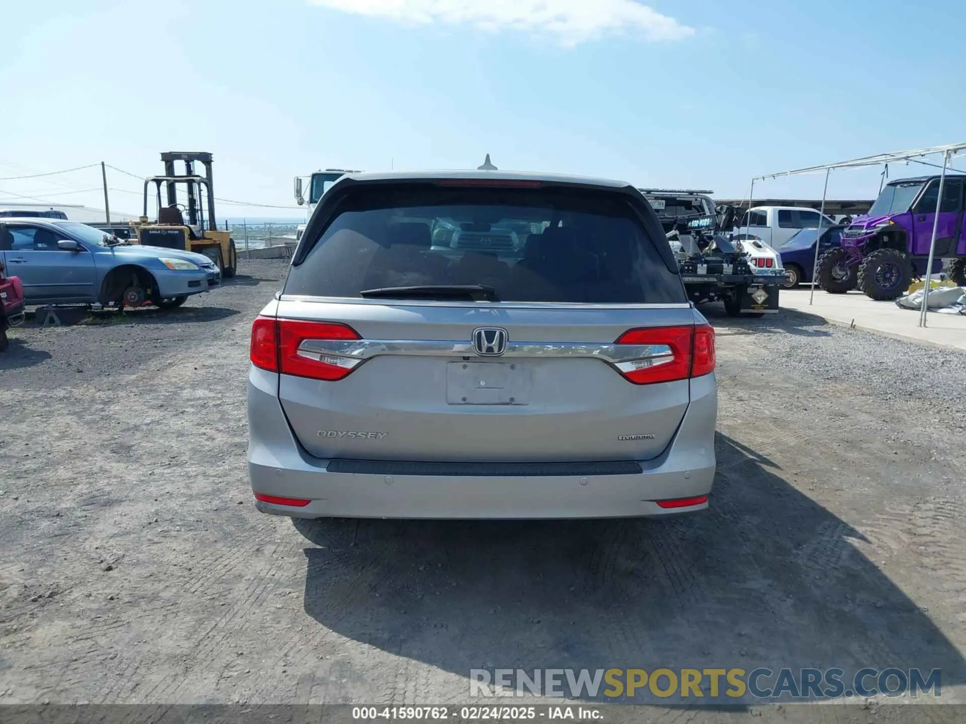 16 fotografías del automóvil dañado 5FNRL6H81KB070459 HONDA ODYSSEY 2019