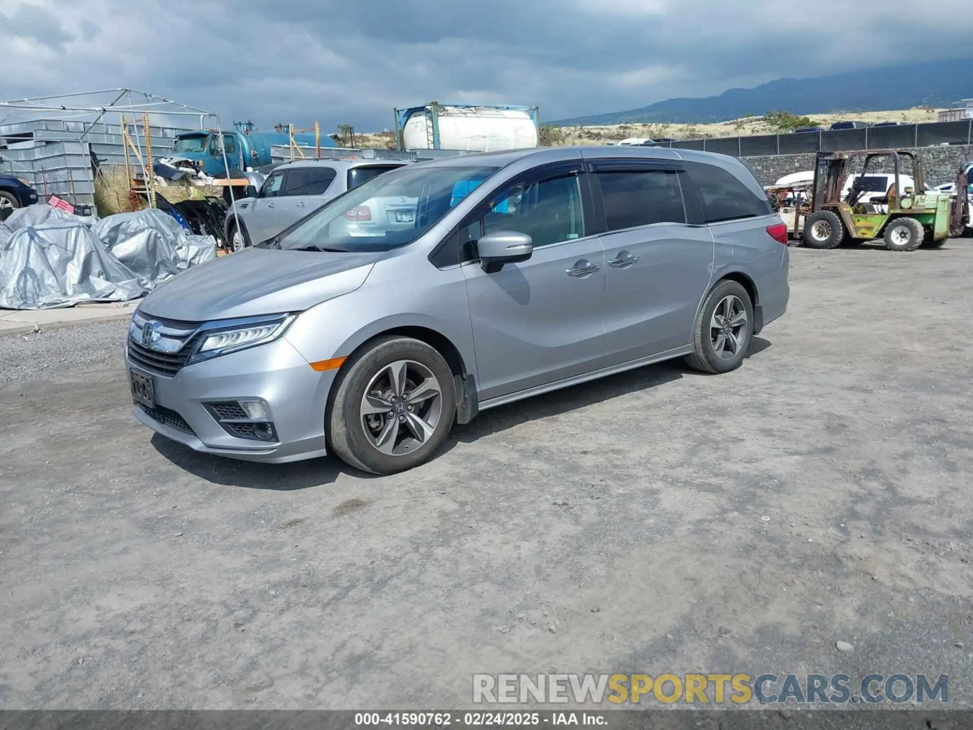 2 fotografías del automóvil dañado 5FNRL6H81KB070459 HONDA ODYSSEY 2019