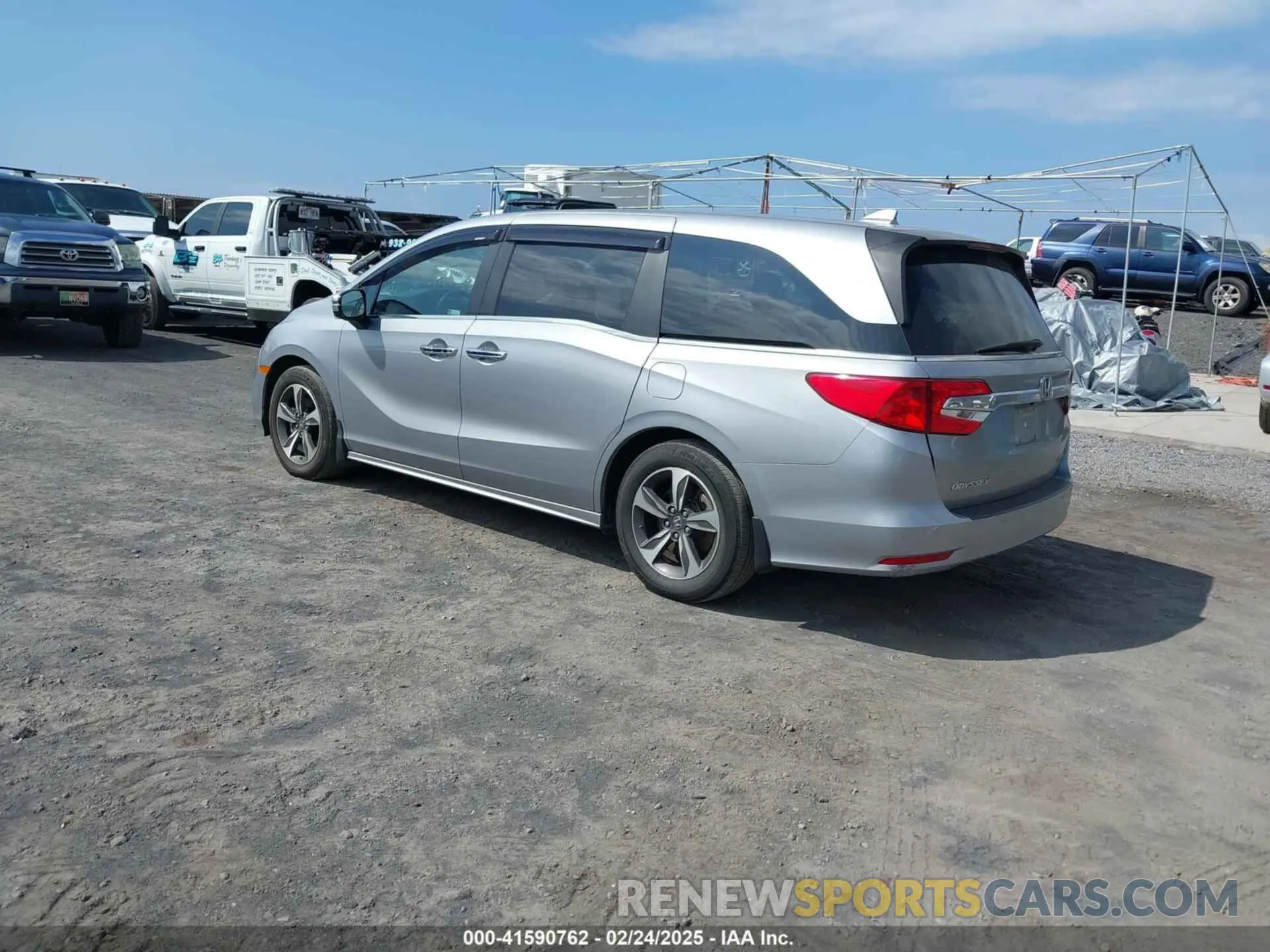 3 fotografías del automóvil dañado 5FNRL6H81KB070459 HONDA ODYSSEY 2019