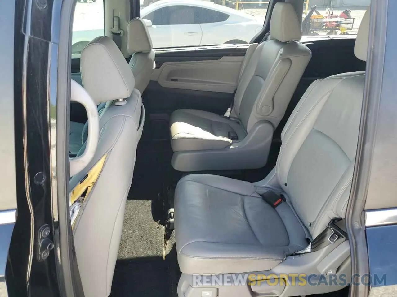 11 fotografías del automóvil dañado 5FNRL6H84KB014970 HONDA ODYSSEY 2019