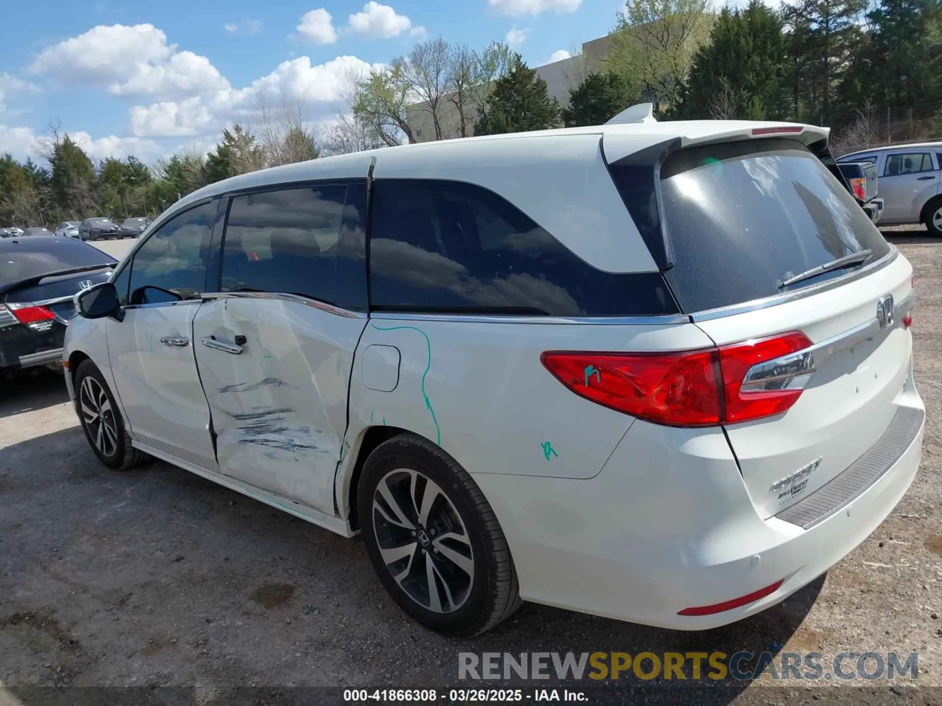13 fotografías del automóvil dañado 5FNRL6H91KB053203 HONDA ODYSSEY 2019