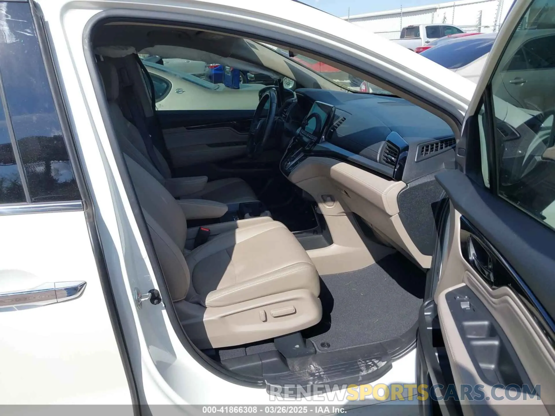 5 fotografías del automóvil dañado 5FNRL6H91KB053203 HONDA ODYSSEY 2019