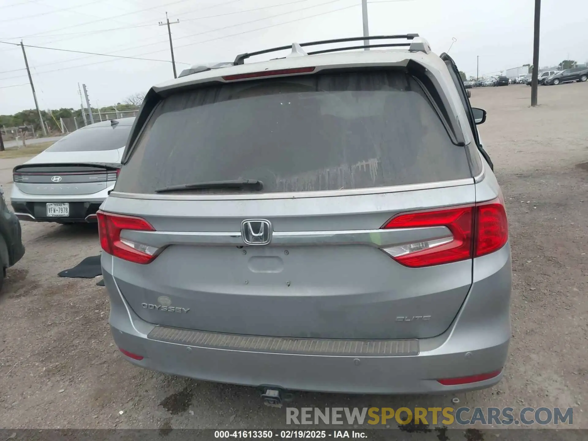 16 fotografías del automóvil dañado 5FNRL6H94KB109442 HONDA ODYSSEY 2019