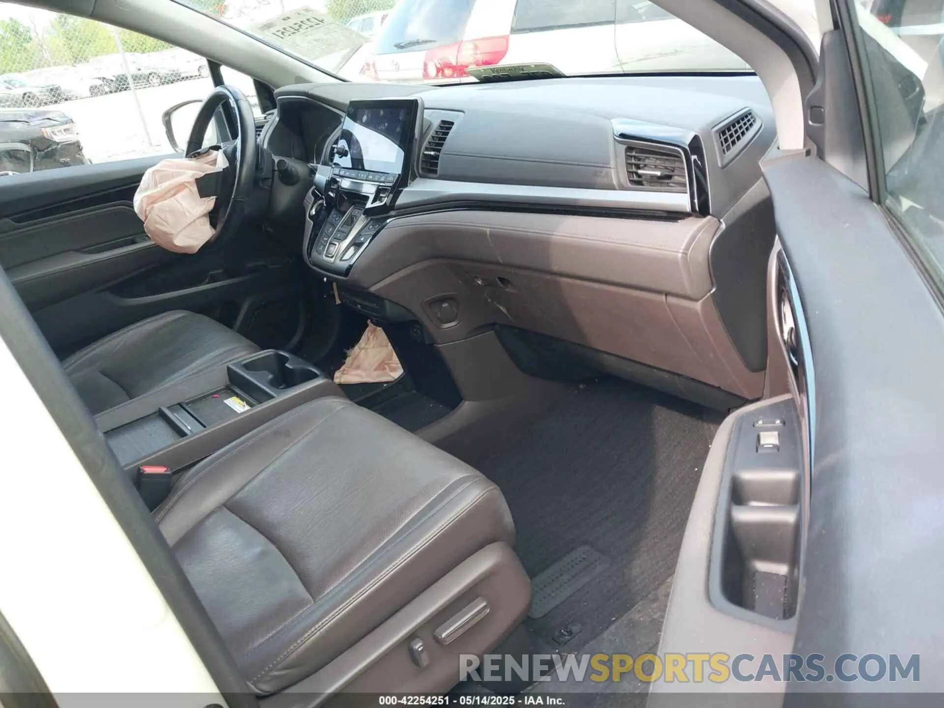 5 fotografías del automóvil dañado 5FNRL6H95KB047758 HONDA ODYSSEY 2019