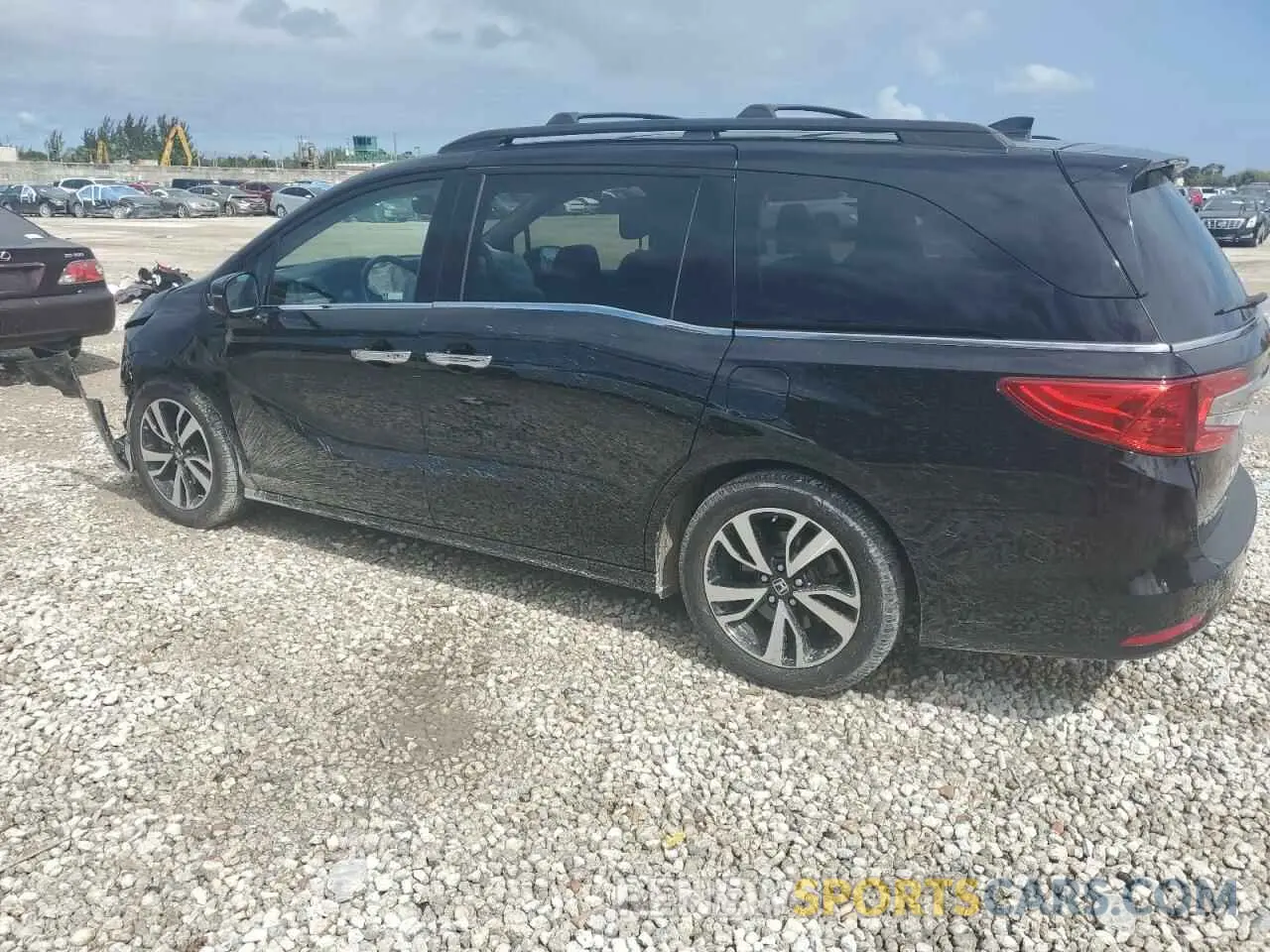 2 fotografías del automóvil dañado 5FNRL6H96KB019323 HONDA ODYSSEY 2019