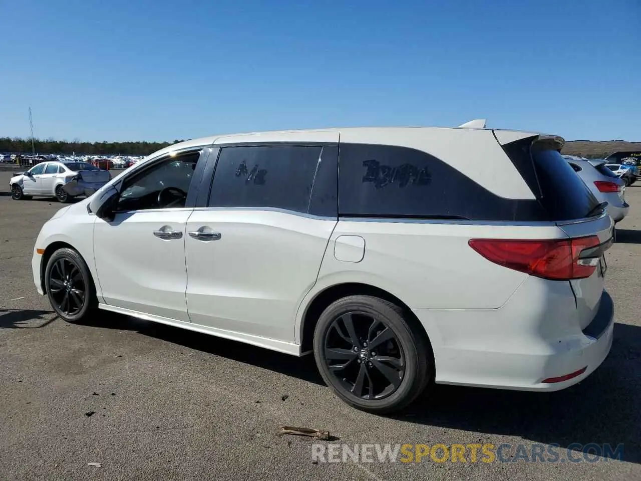 2 fotografías del automóvil dañado 5FNRL6H98KB004399 HONDA ODYSSEY 2019