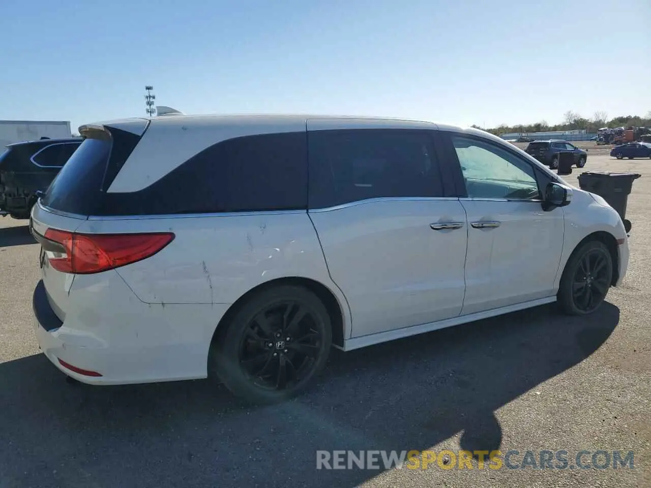 3 fotografías del automóvil dañado 5FNRL6H98KB004399 HONDA ODYSSEY 2019
