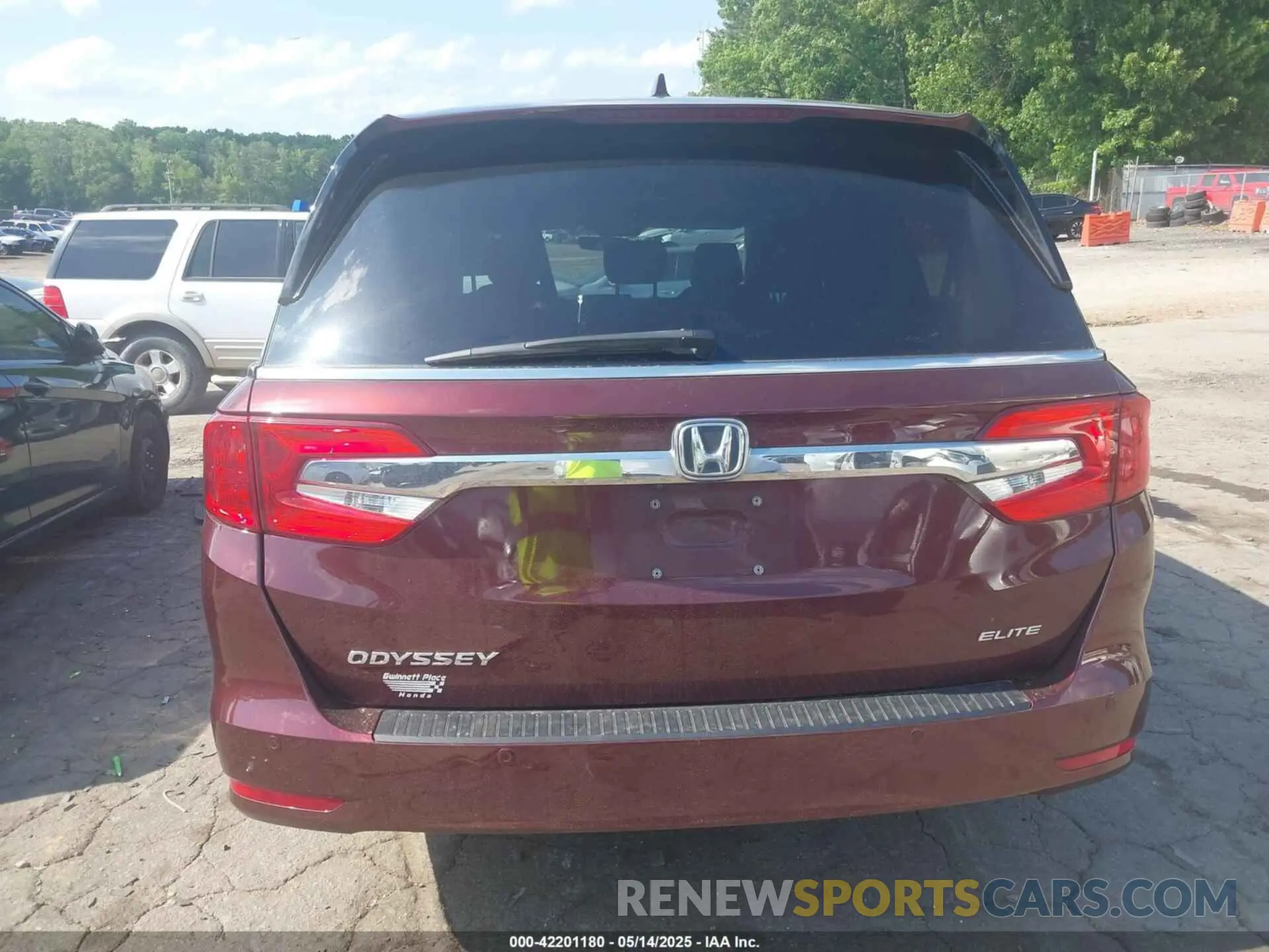 16 fotografías del automóvil dañado 5FNRL6H98KB027441 HONDA ODYSSEY 2019
