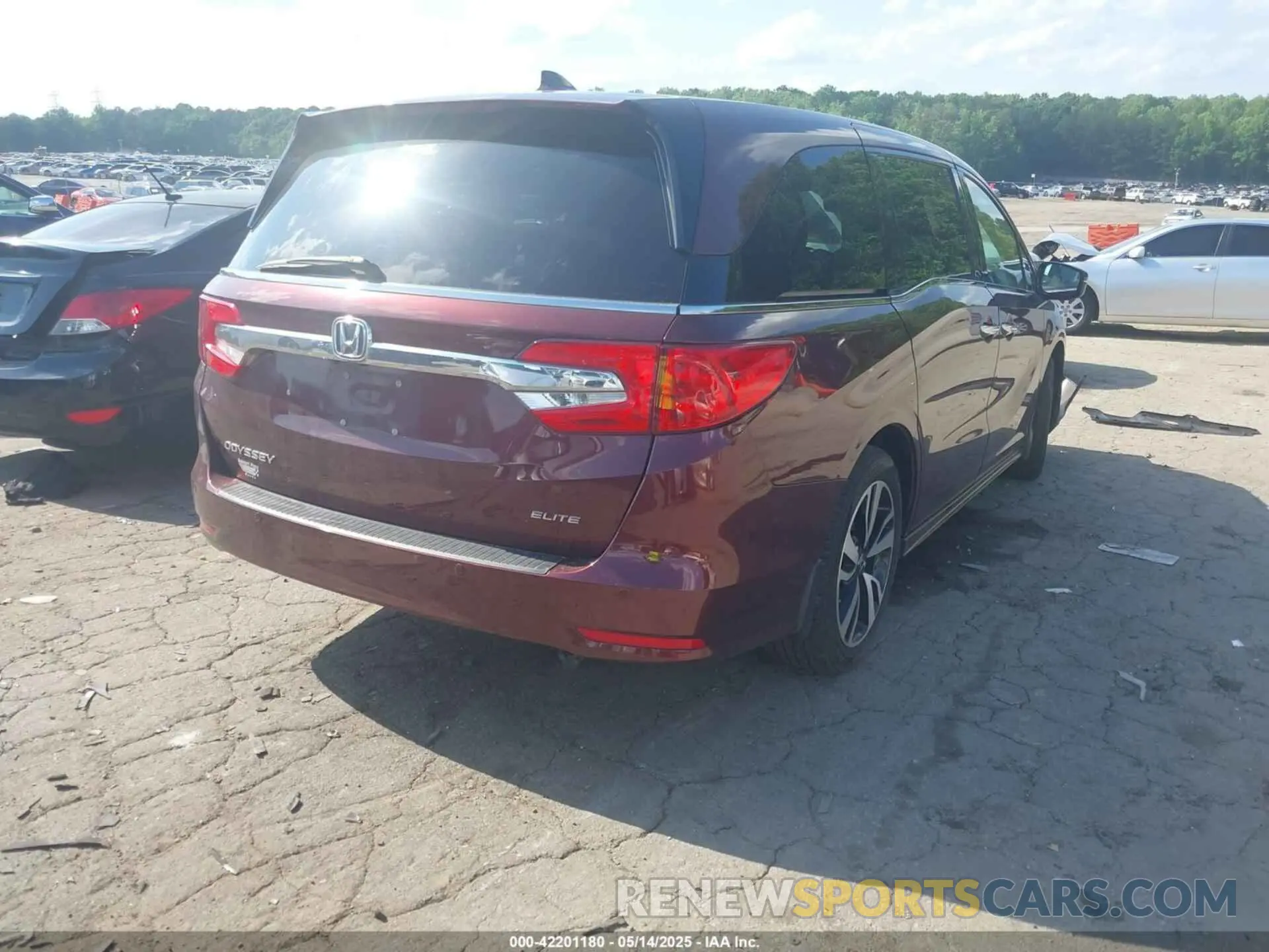 4 fotografías del automóvil dañado 5FNRL6H98KB027441 HONDA ODYSSEY 2019