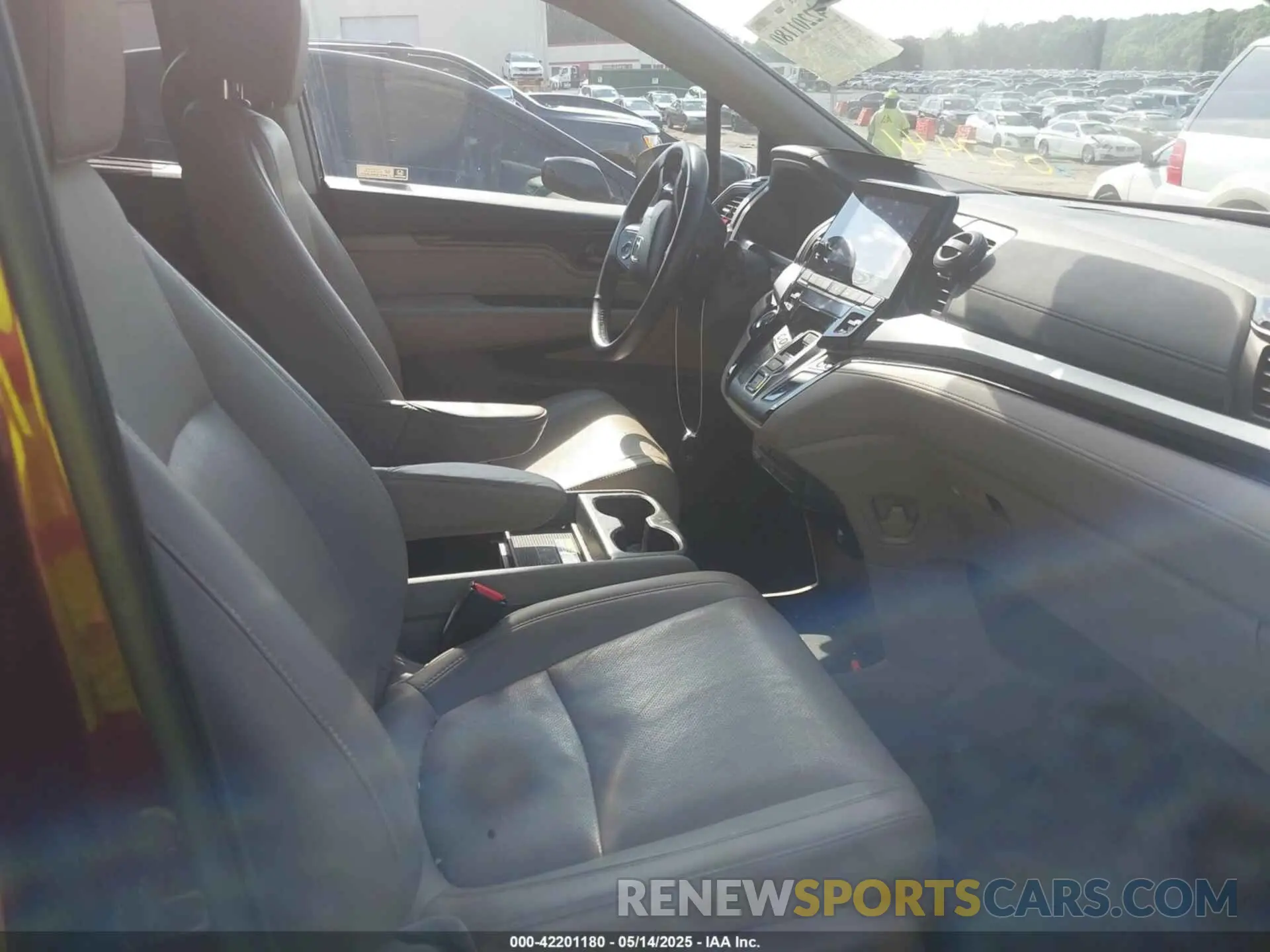 5 fotografías del automóvil dañado 5FNRL6H98KB027441 HONDA ODYSSEY 2019