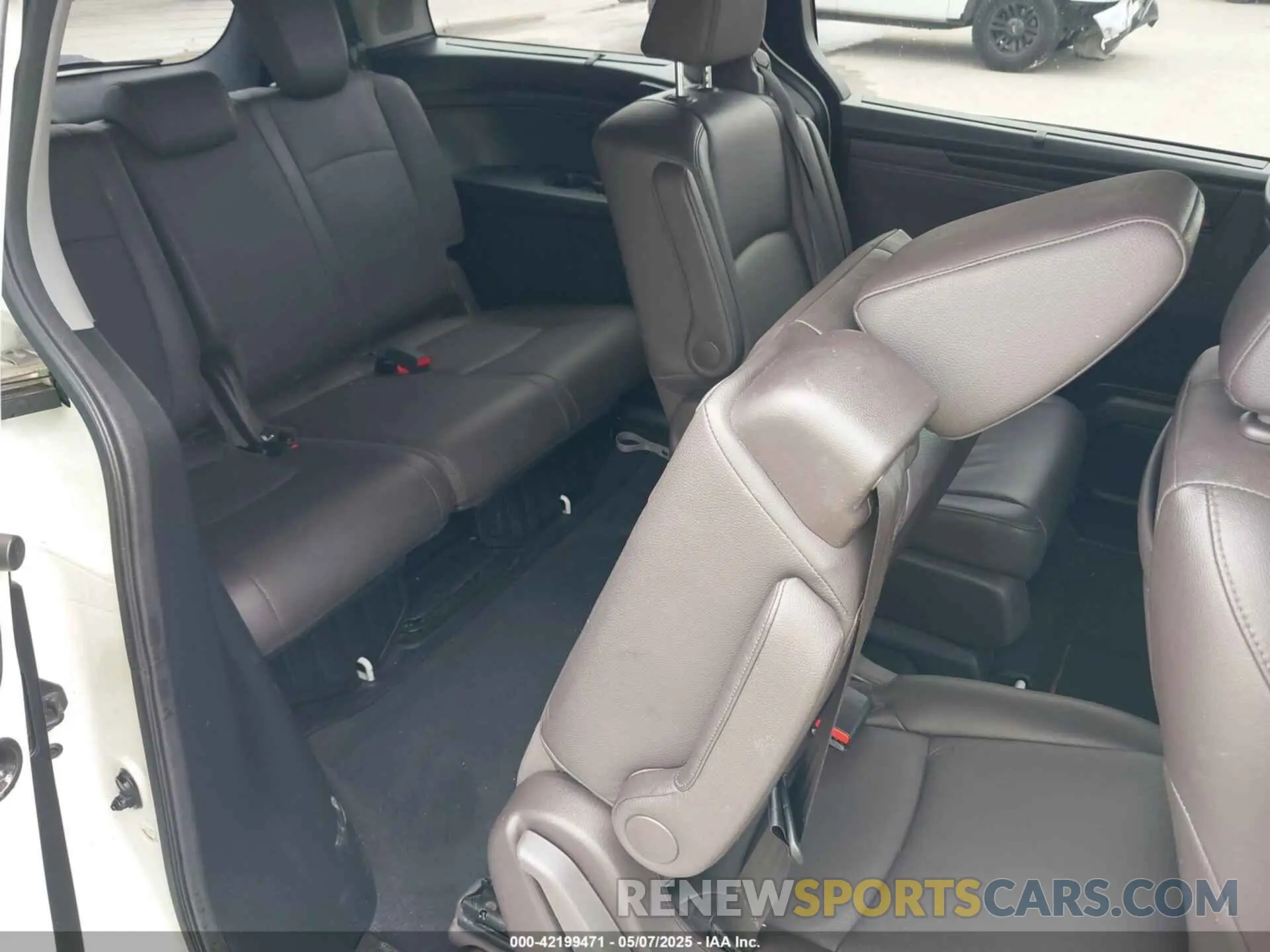 8 fotografías del automóvil dañado 5FNRL6H98KB062058 HONDA ODYSSEY 2019