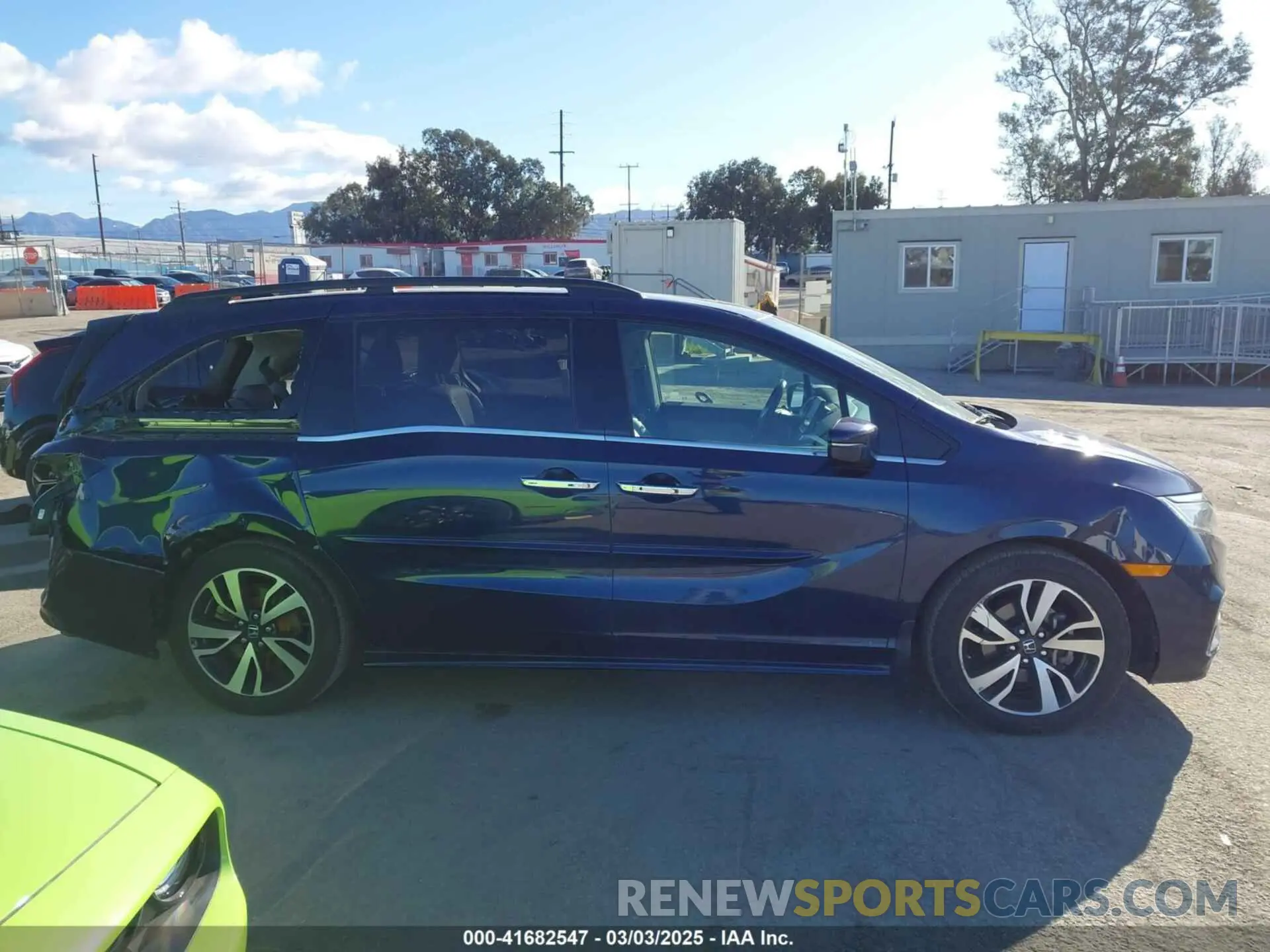 13 fotografías del automóvil dañado 5FNRL6H99KB051652 HONDA ODYSSEY 2019