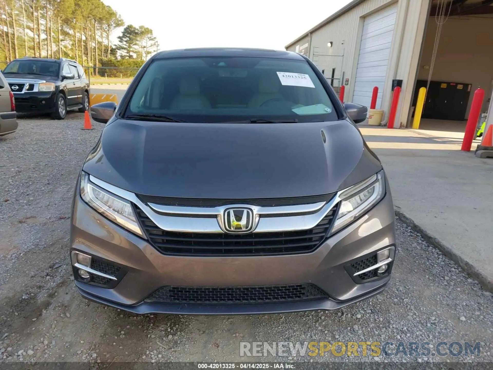 12 fotografías del automóvil dañado 5FNRL6H9XKB078665 HONDA ODYSSEY 2019