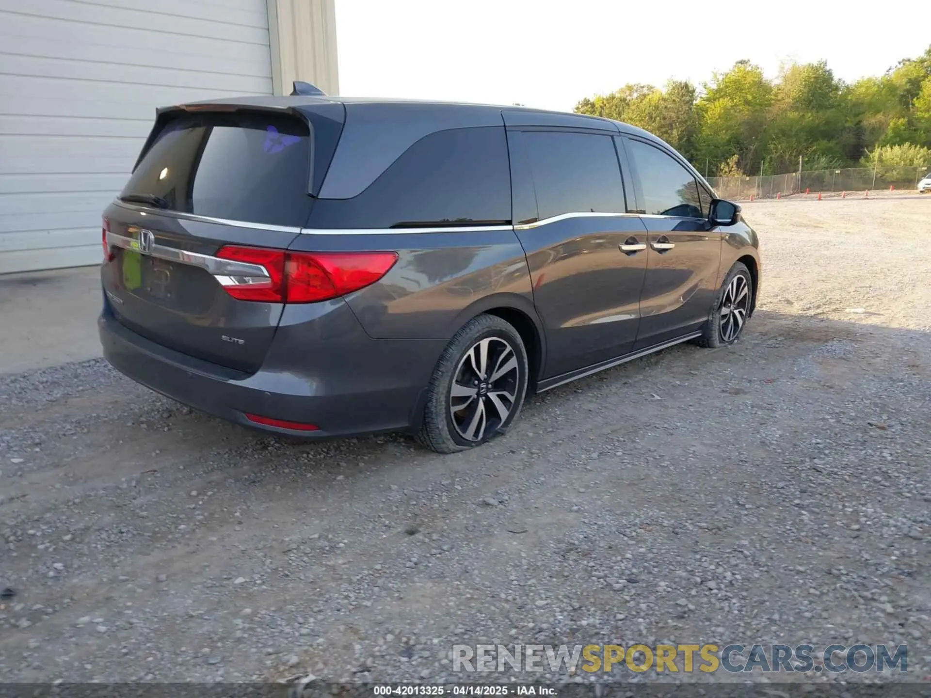 4 fotografías del automóvil dañado 5FNRL6H9XKB078665 HONDA ODYSSEY 2019