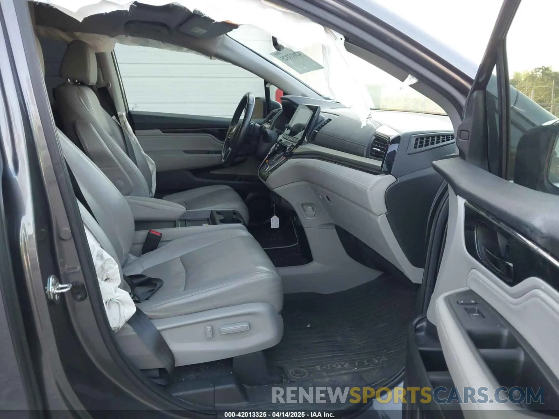 5 fotografías del automóvil dañado 5FNRL6H9XKB078665 HONDA ODYSSEY 2019