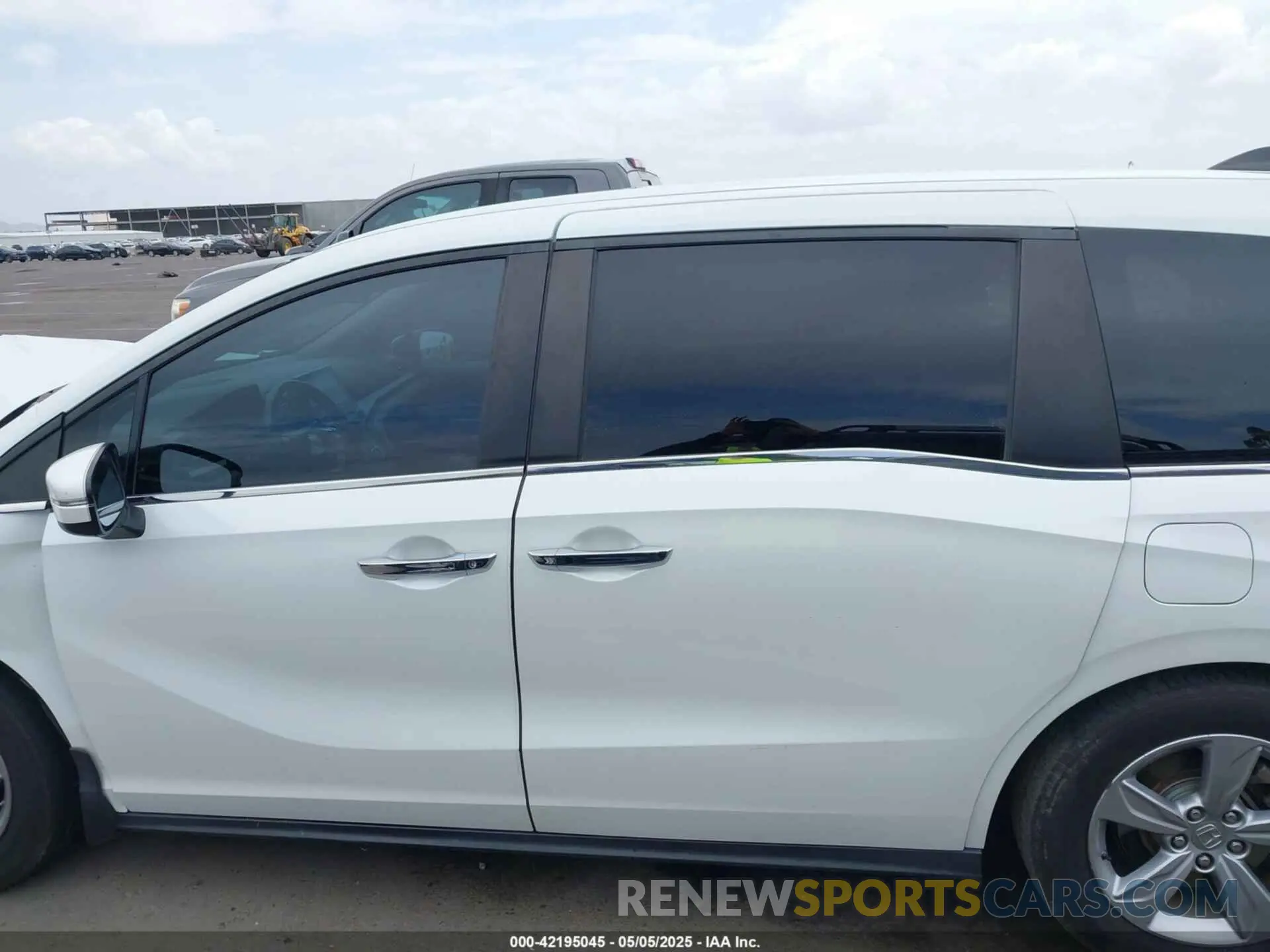 14 fotografías del automóvil dañado 5FNRL6H53LB038099 HONDA ODYSSEY 2020