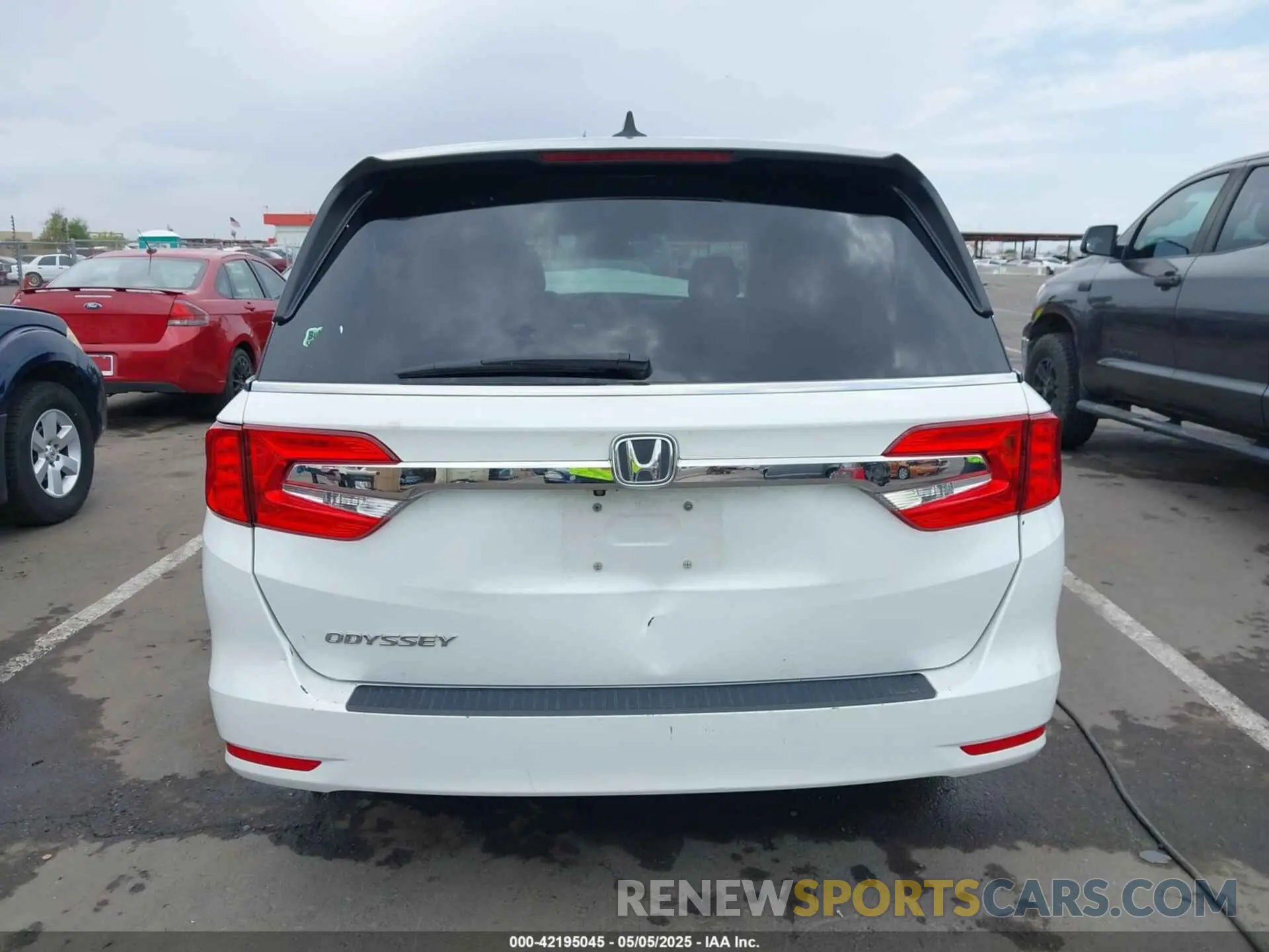 16 fotografías del automóvil dañado 5FNRL6H53LB038099 HONDA ODYSSEY 2020