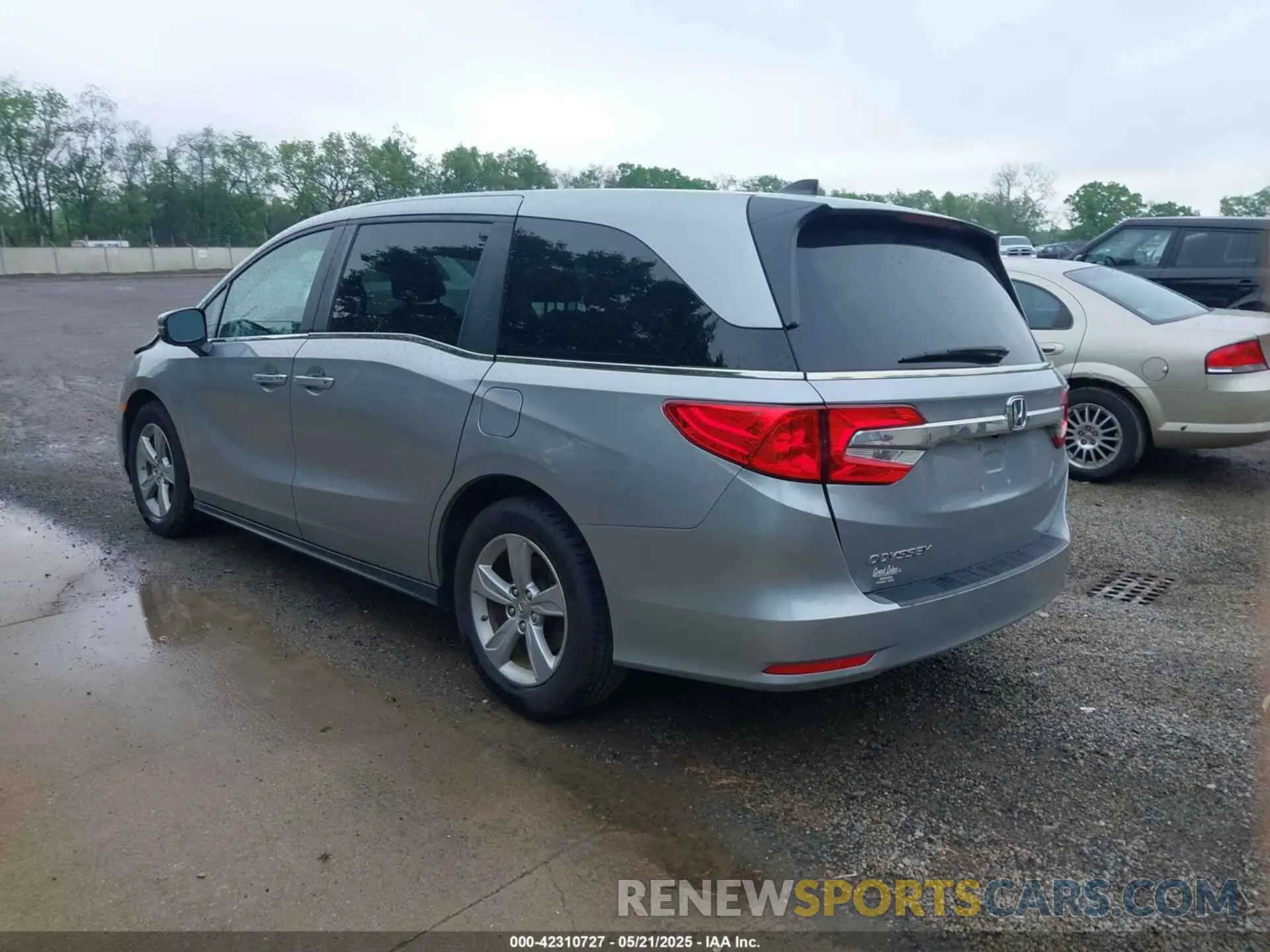 3 fotografías del automóvil dañado 5FNRL6H55LB056006 HONDA ODYSSEY 2020