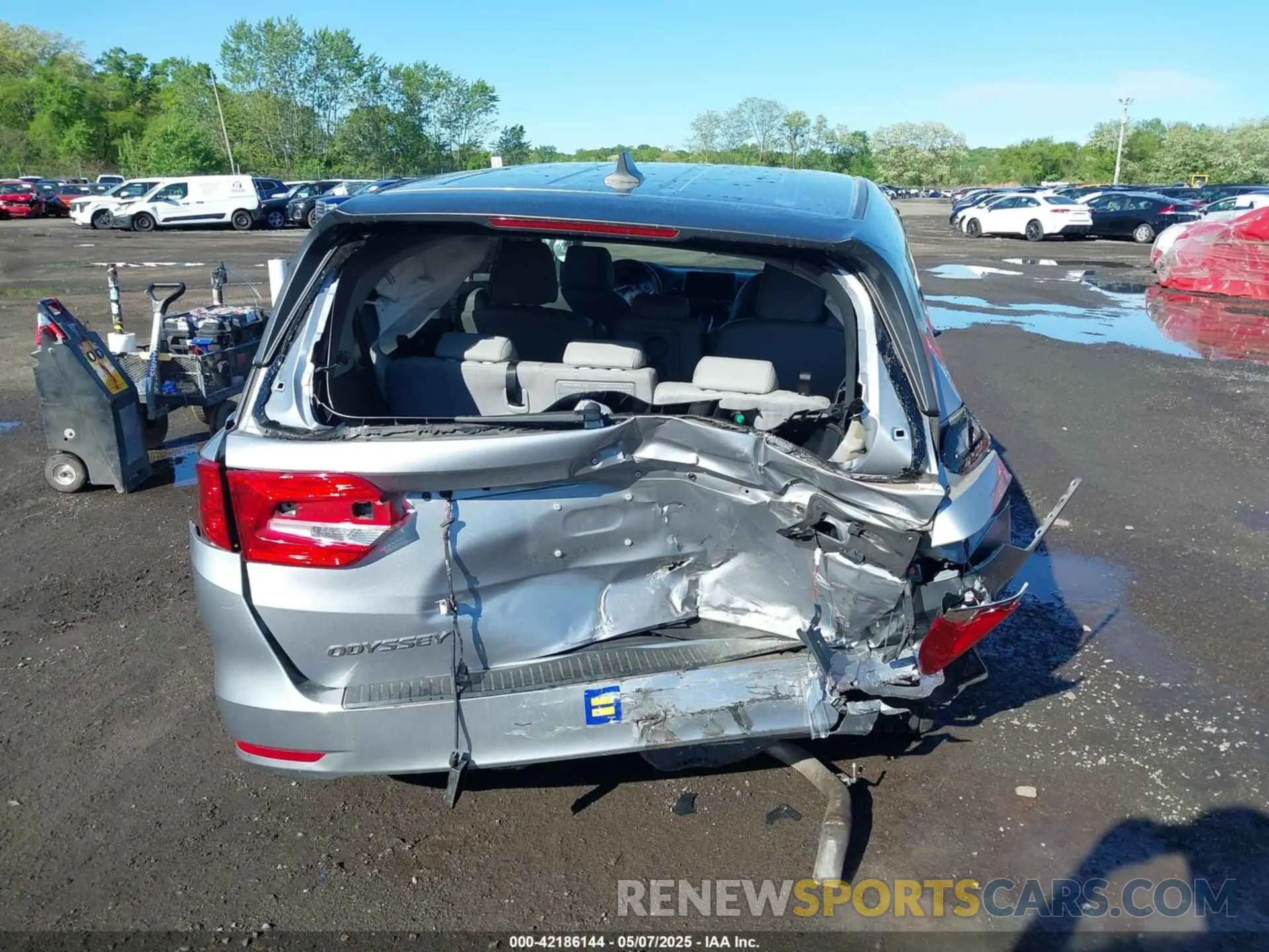 16 fotografías del automóvil dañado 5FNRL6H71LB069580 HONDA ODYSSEY 2020