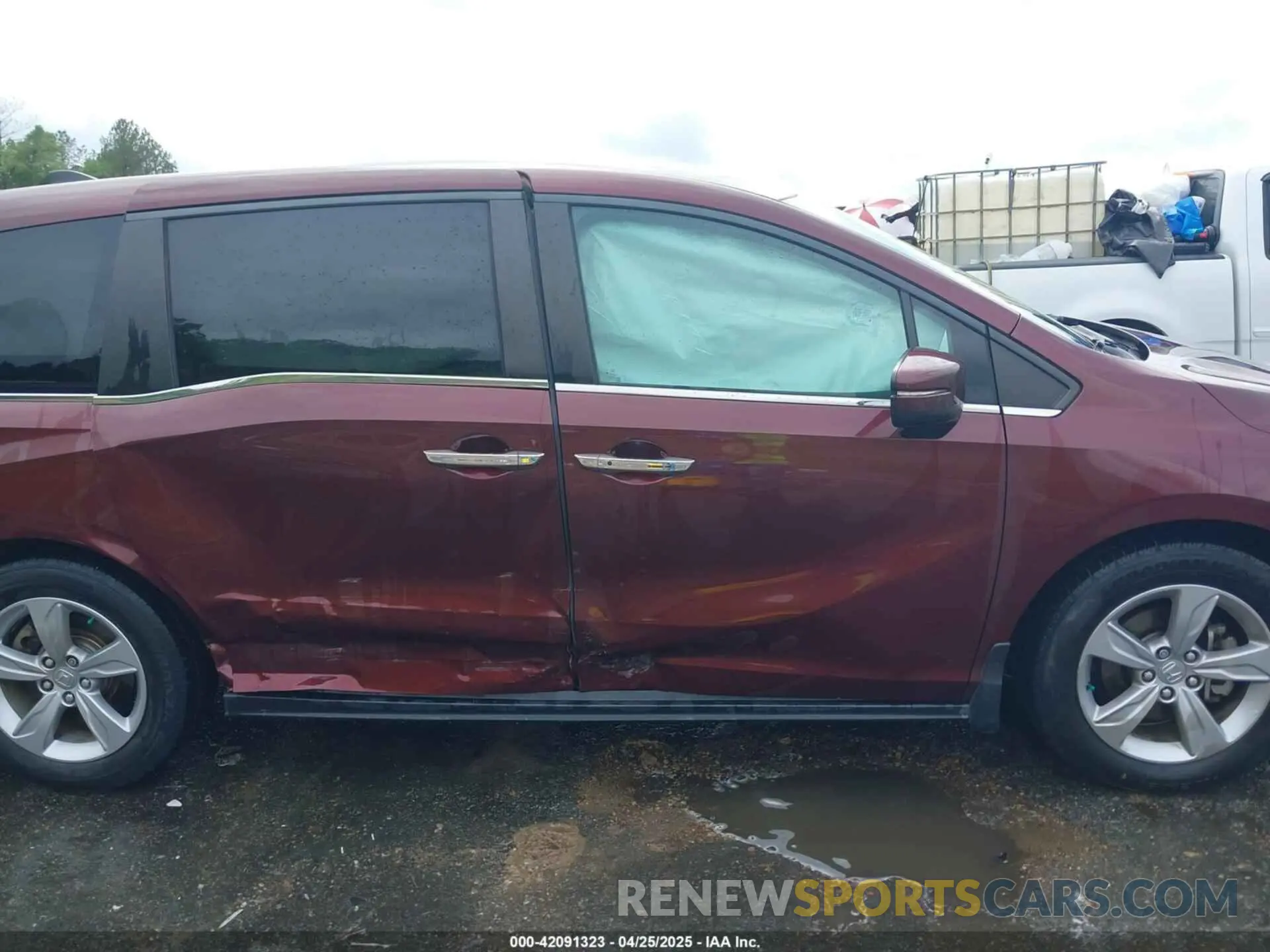 13 fotografías del automóvil dañado 5FNRL6H74LB041613 HONDA ODYSSEY 2020