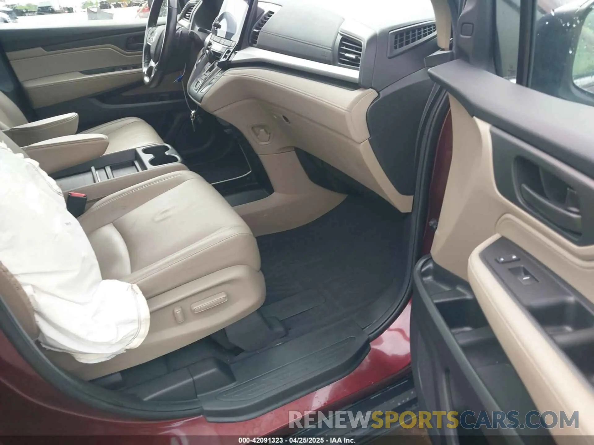 5 fotografías del automóvil dañado 5FNRL6H74LB041613 HONDA ODYSSEY 2020