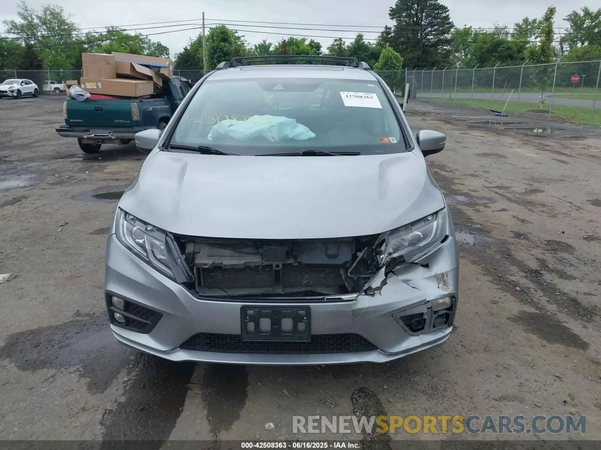 12 fotografías del automóvil dañado 5FNRL6H76LB073396 HONDA ODYSSEY 2020
