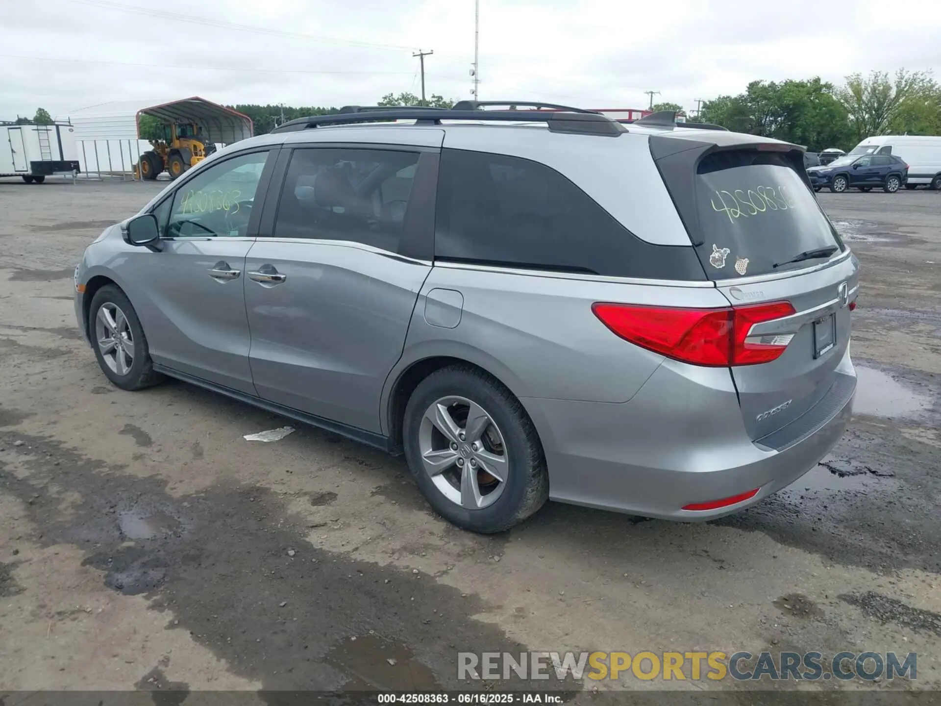 3 fotografías del automóvil dañado 5FNRL6H76LB073396 HONDA ODYSSEY 2020