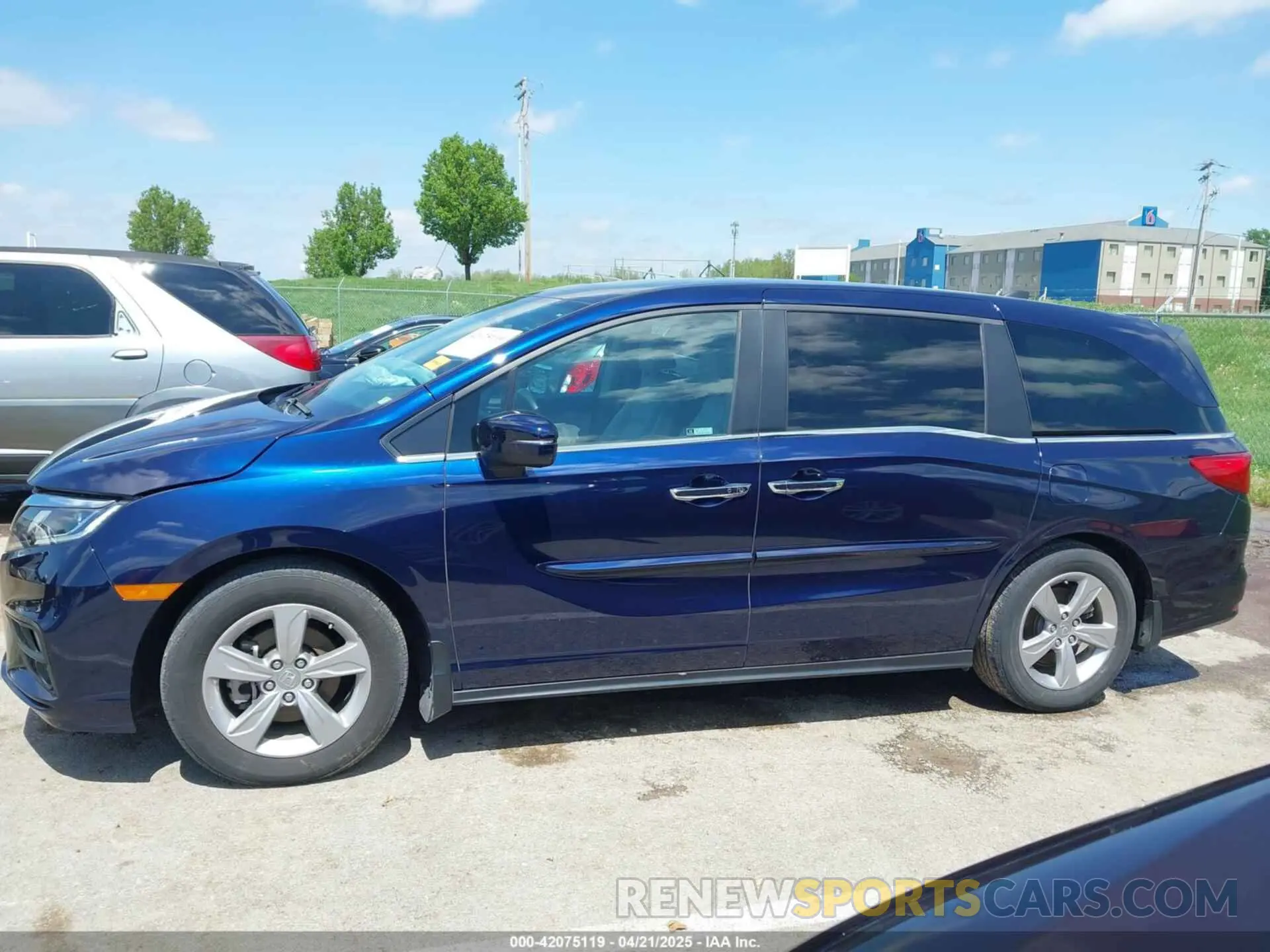 14 fotografías del automóvil dañado 5FNRL6H79LB039226 HONDA ODYSSEY 2020
