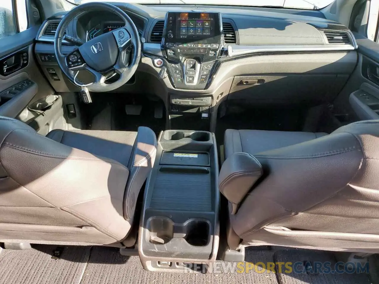 8 fotografías del automóvil dañado 5FNRL6H9XLB000033 HONDA ODYSSEY 2020