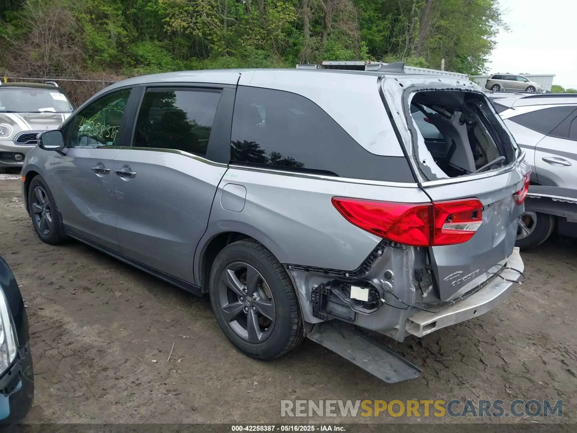 3 fotografías del automóvil dañado 5FNRL6H50MB016840 HONDA ODYSSEY 2021