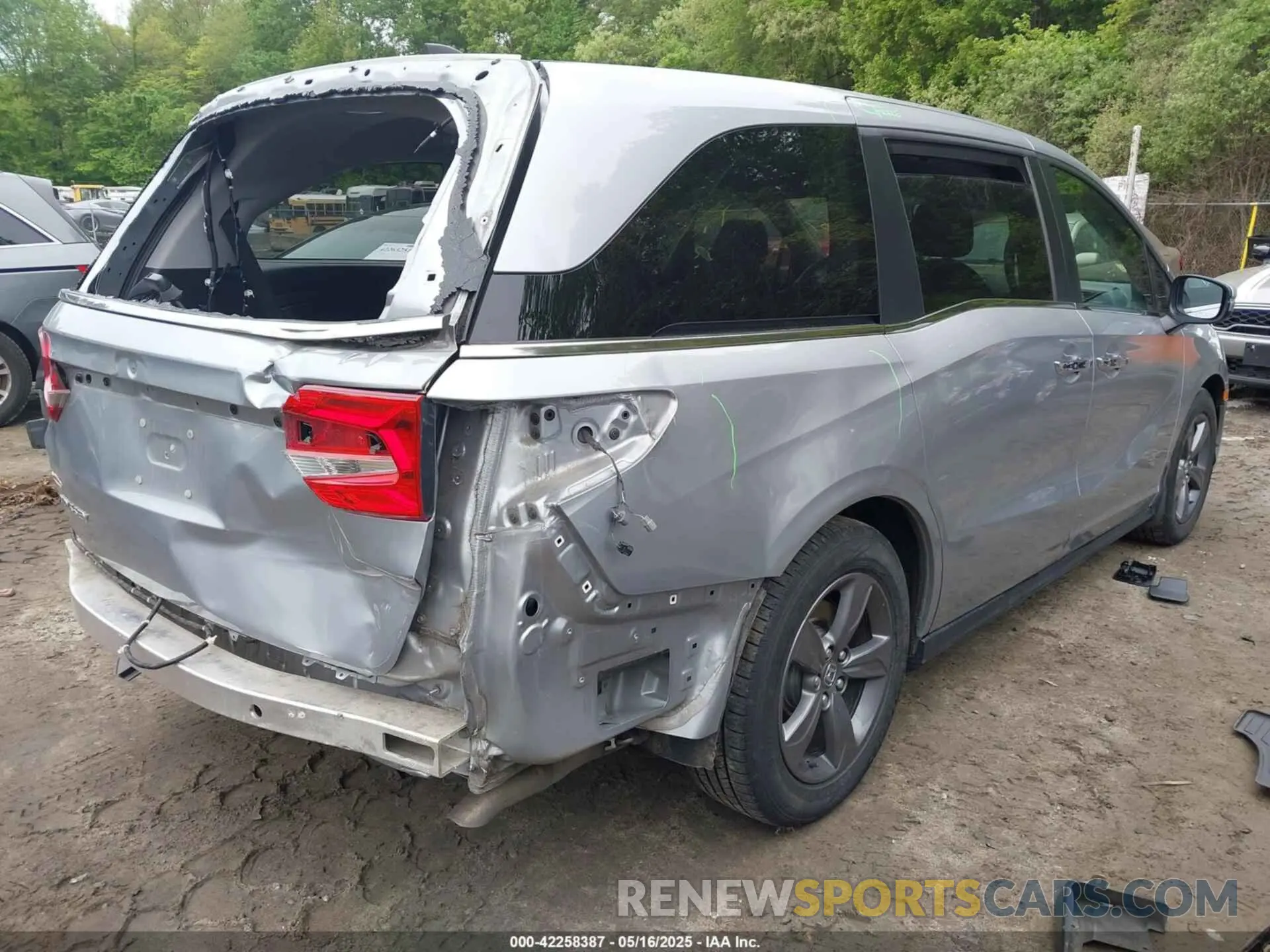 4 fotografías del automóvil dañado 5FNRL6H50MB016840 HONDA ODYSSEY 2021