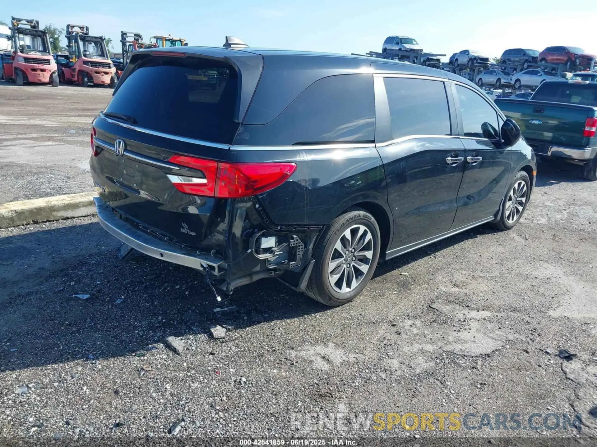 4 fotografías del automóvil dañado 5FNRL6H73MB027655 HONDA ODYSSEY 2021