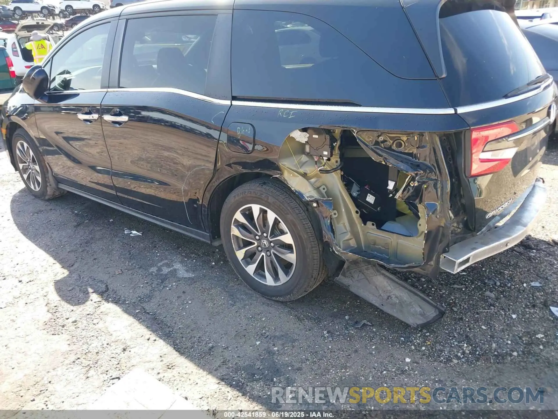 6 fotografías del automóvil dañado 5FNRL6H73MB027655 HONDA ODYSSEY 2021