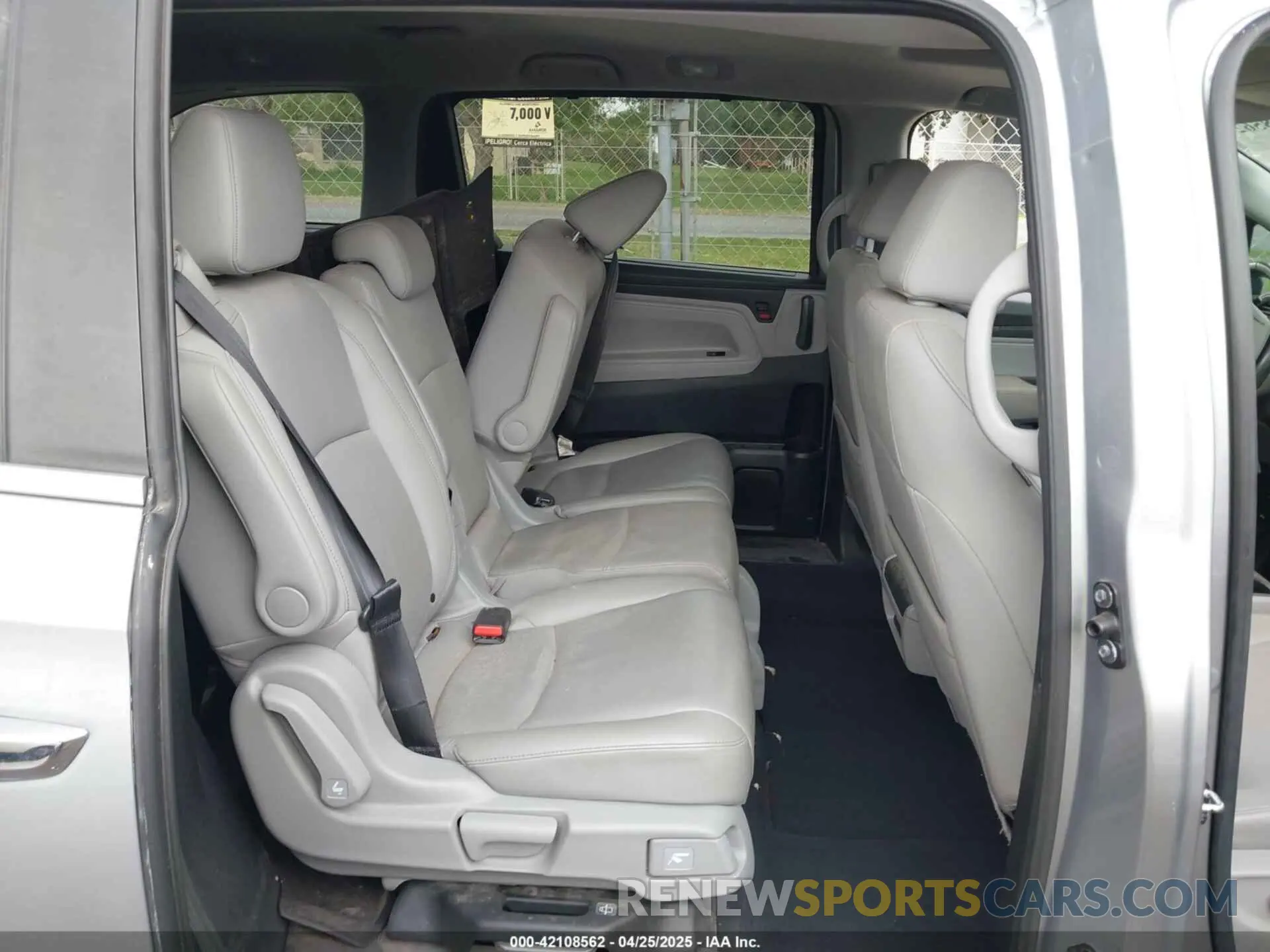 8 fotografías del automóvil dañado 5FNRL6H79MB018099 HONDA ODYSSEY 2021