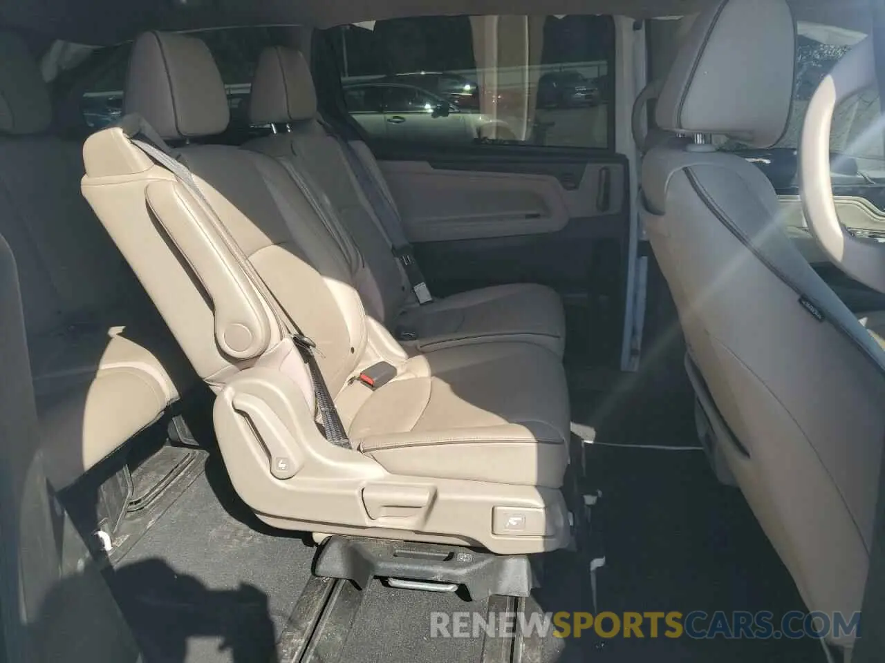 11 fotografías del automóvil dañado 5FNRL6H97MB009998 HONDA ODYSSEY 2021