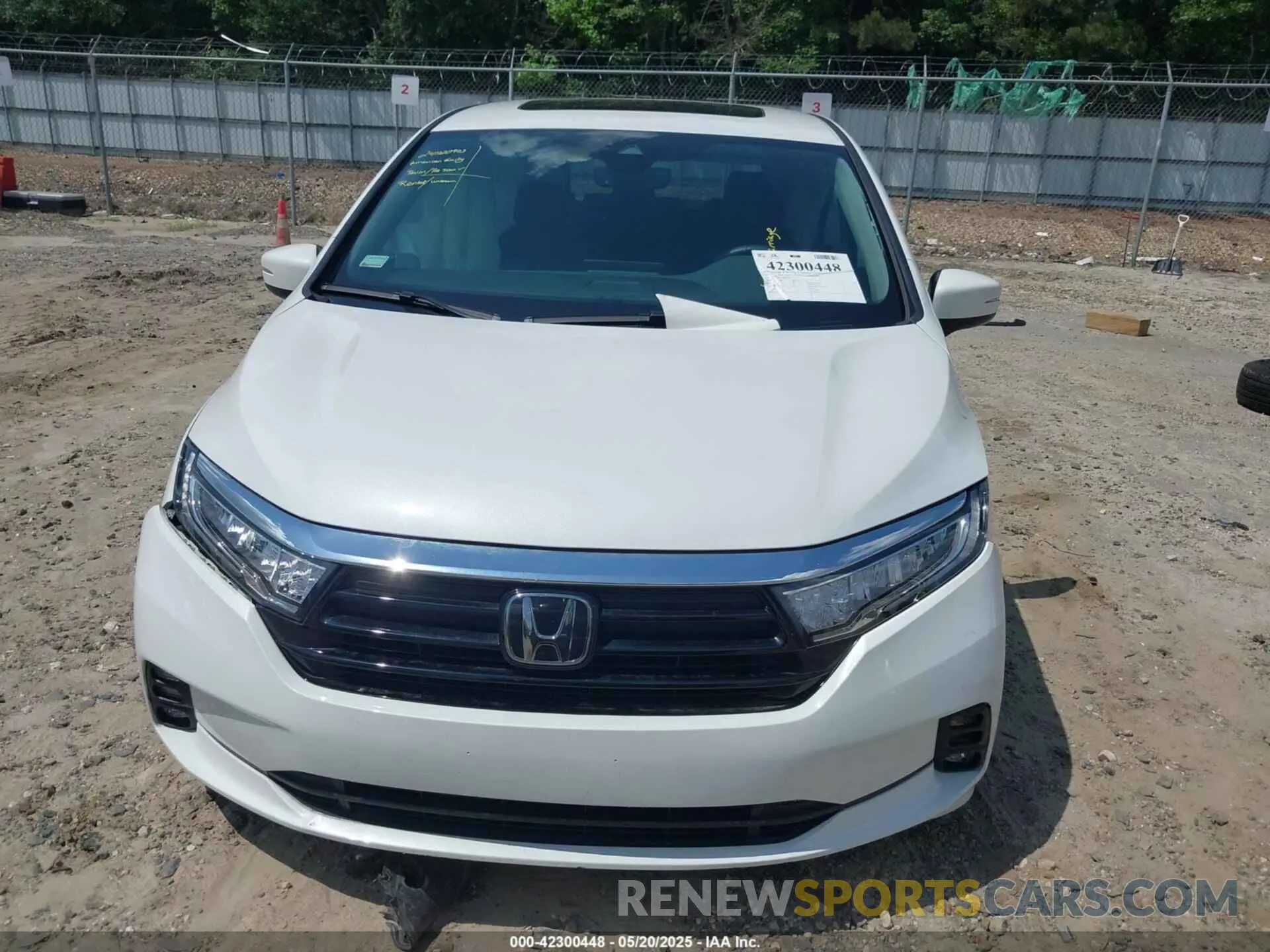 12 fotografías del automóvil dañado 5FNRL6H74NB041968 HONDA ODYSSEY 2022