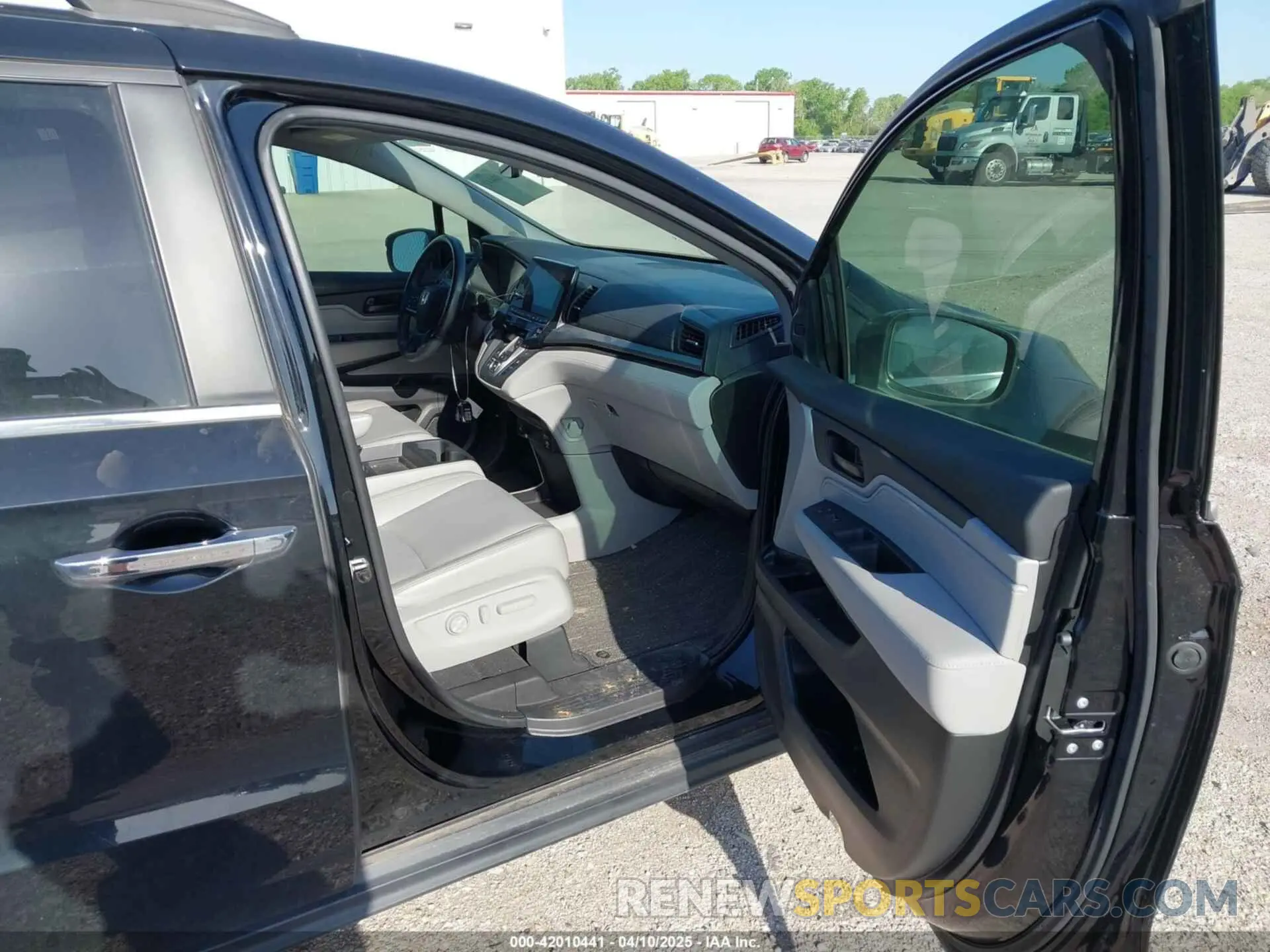 5 fotografías del automóvil dañado 5FNRL6H75NB049044 HONDA ODYSSEY 2022