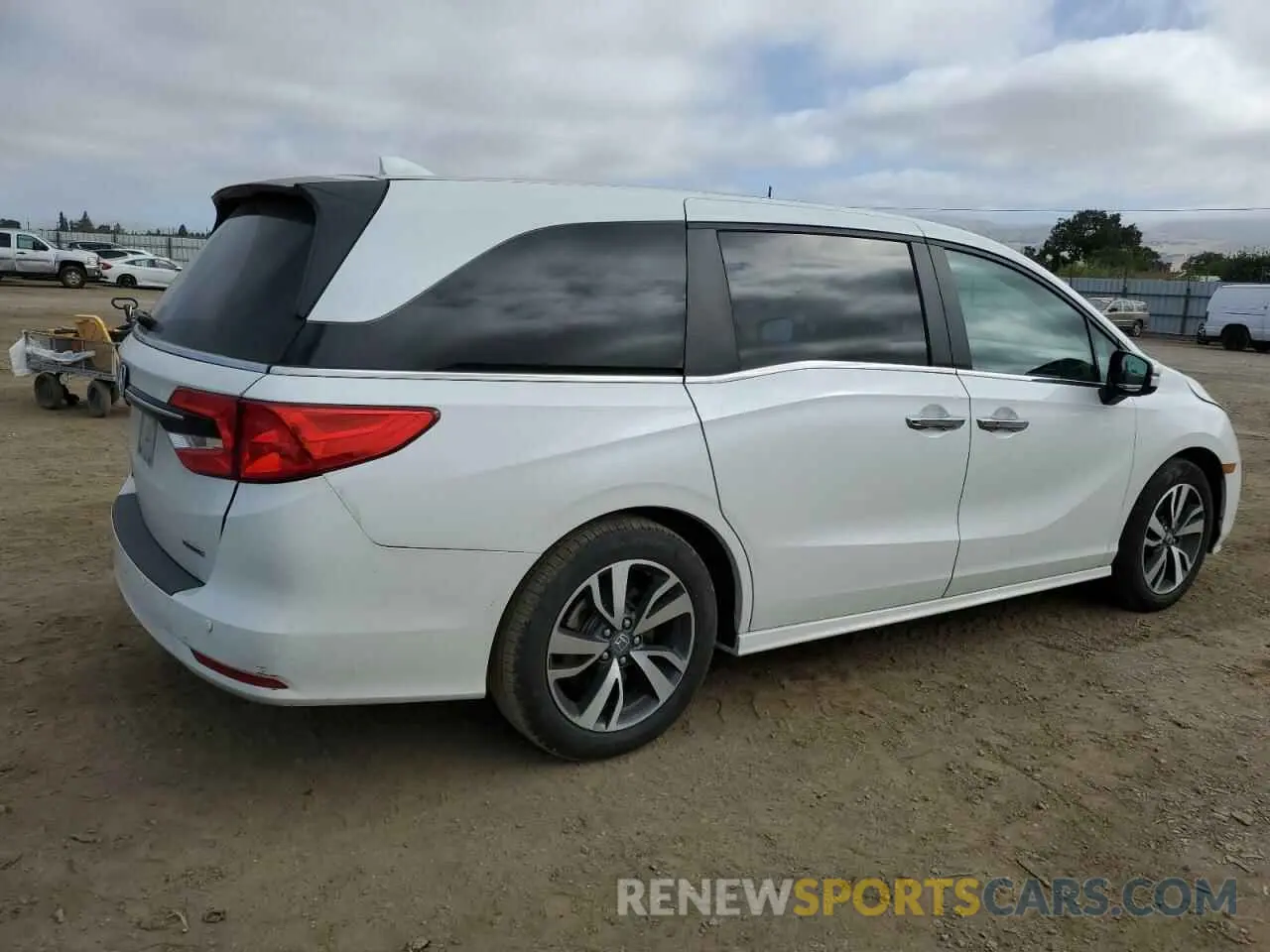 3 fotografías del automóvil dañado 5FNRL6H83NB041131 HONDA ODYSSEY 2022