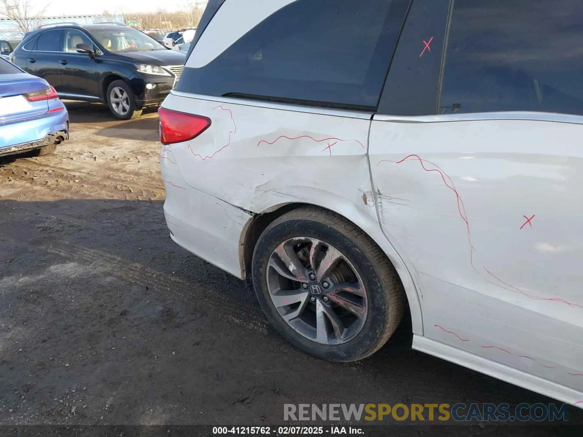 19 fotografías del automóvil dañado 5FNRL6H89NB056409 HONDA ODYSSEY 2022