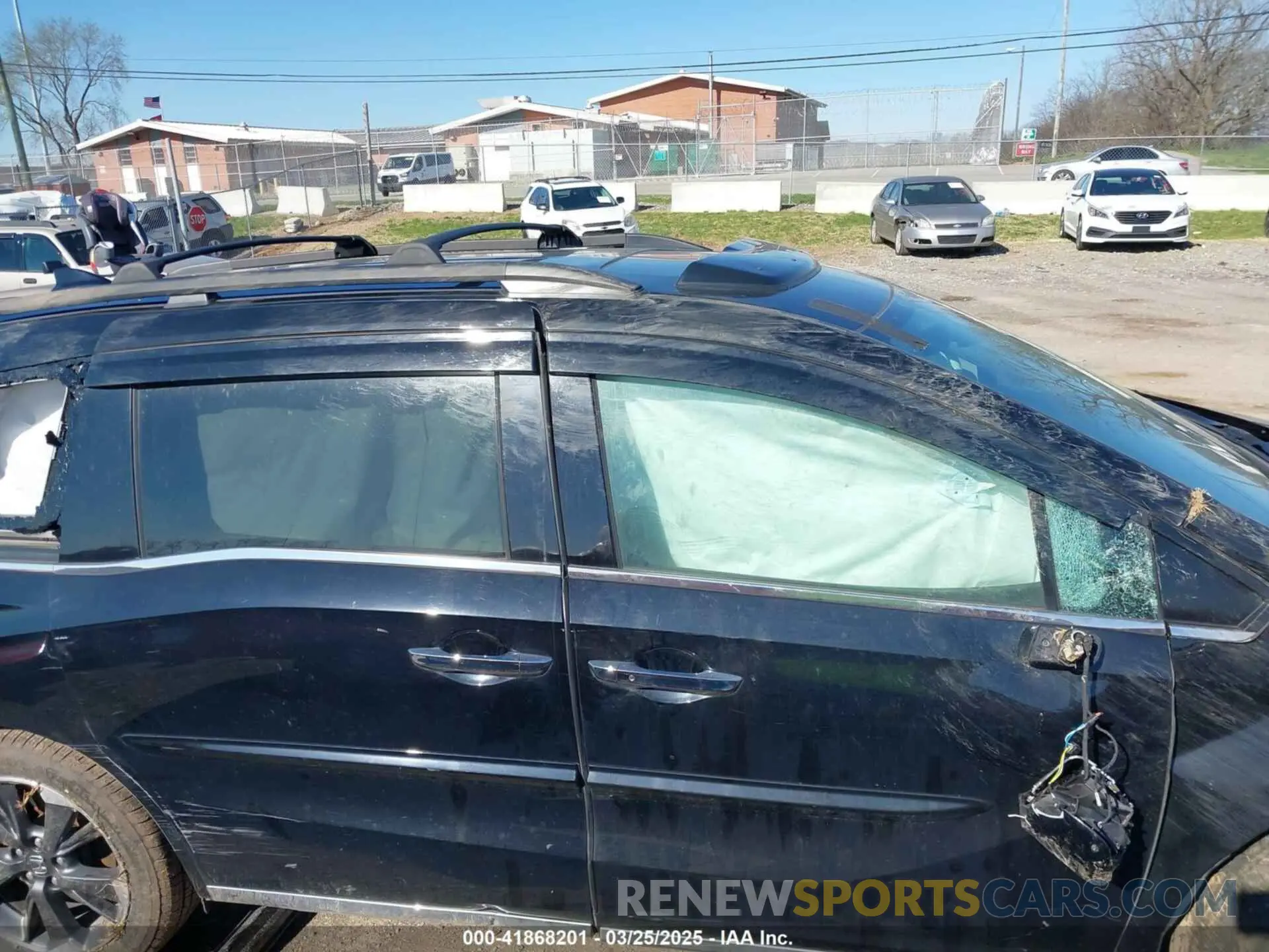 13 fotografías del automóvil dañado 5FNRL6H99NB066589 HONDA ODYSSEY 2022