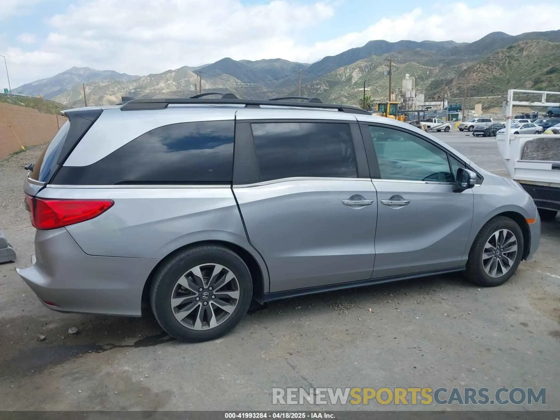 14 fotografías del automóvil dañado 5FNRL6H64PB061373 HONDA ODYSSEY 2023