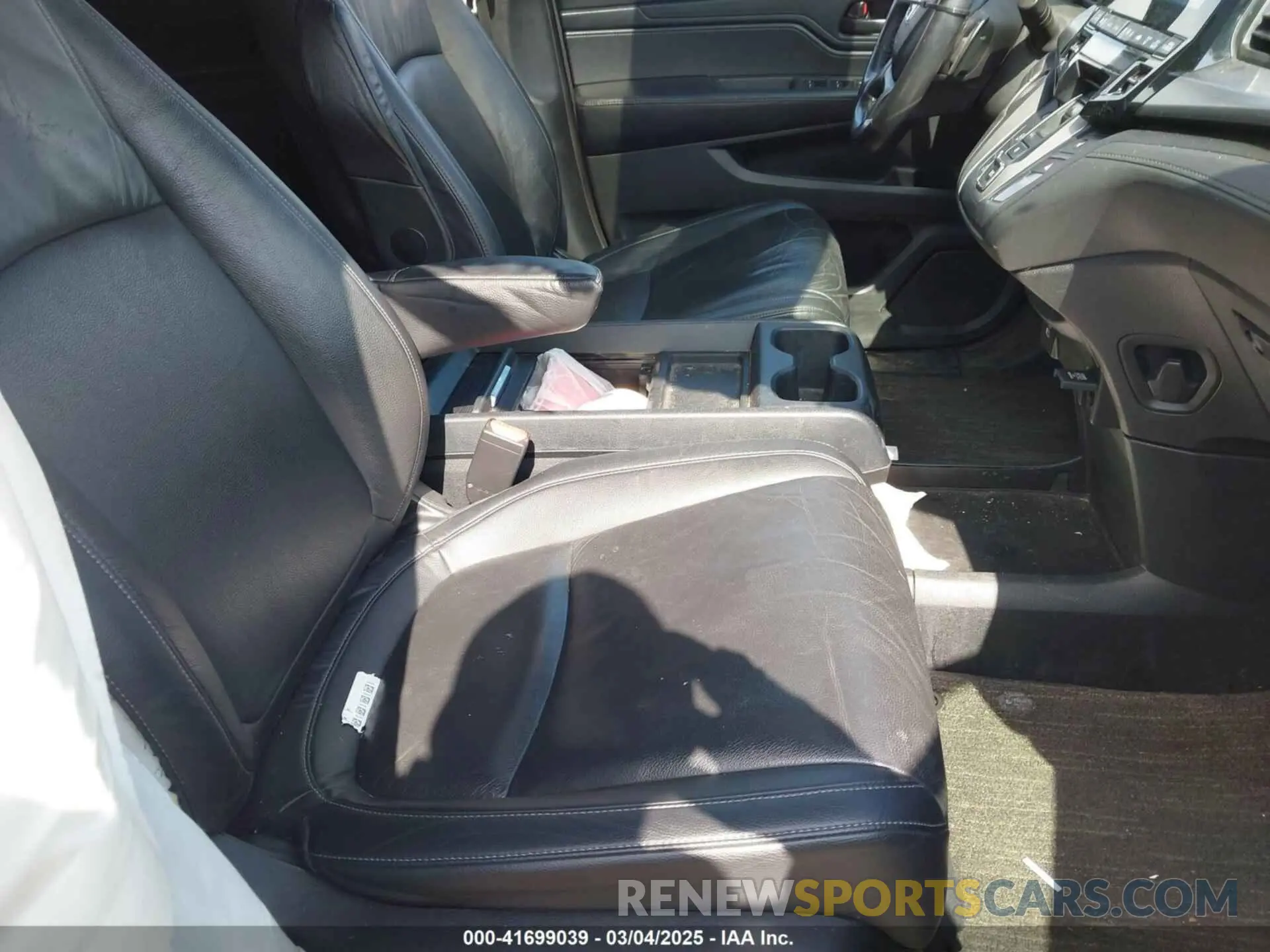 5 fotografías del automóvil dañado 5FNRL6H67PB029548 HONDA ODYSSEY 2023