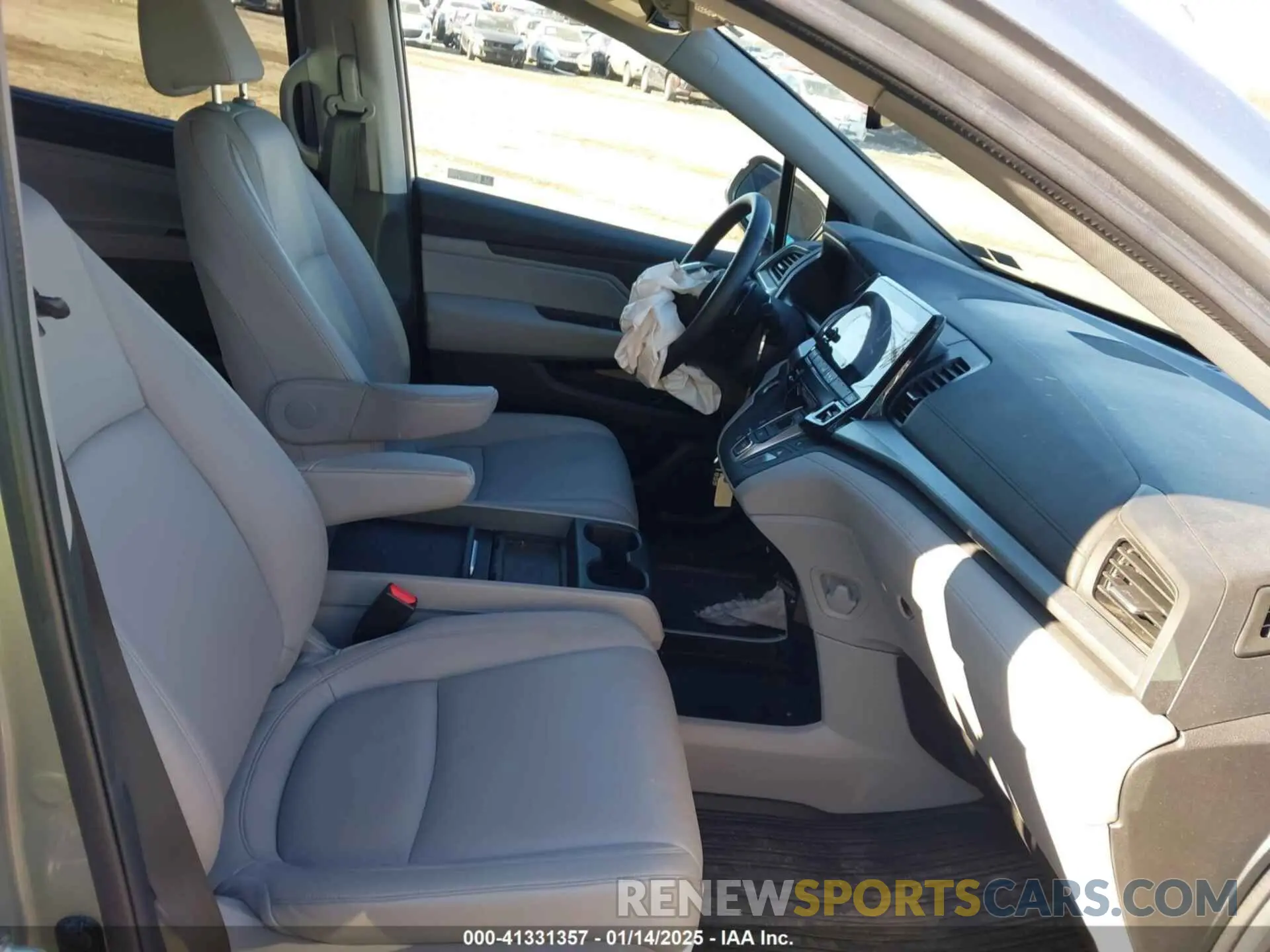 5 fotografías del automóvil dañado 5FNRL6H68PB070545 HONDA ODYSSEY 2023