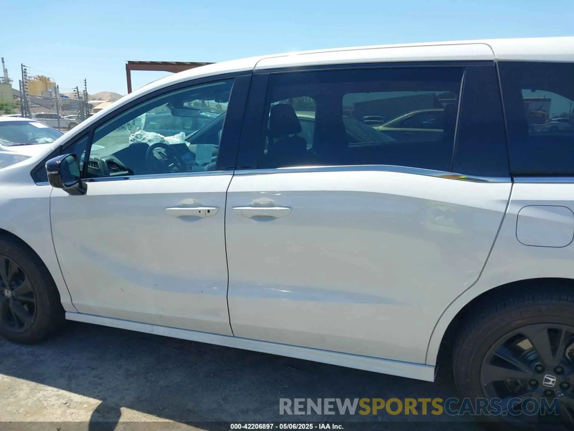 14 fotografías del automóvil dañado 5FNRL6H74PB070034 HONDA ODYSSEY 2023