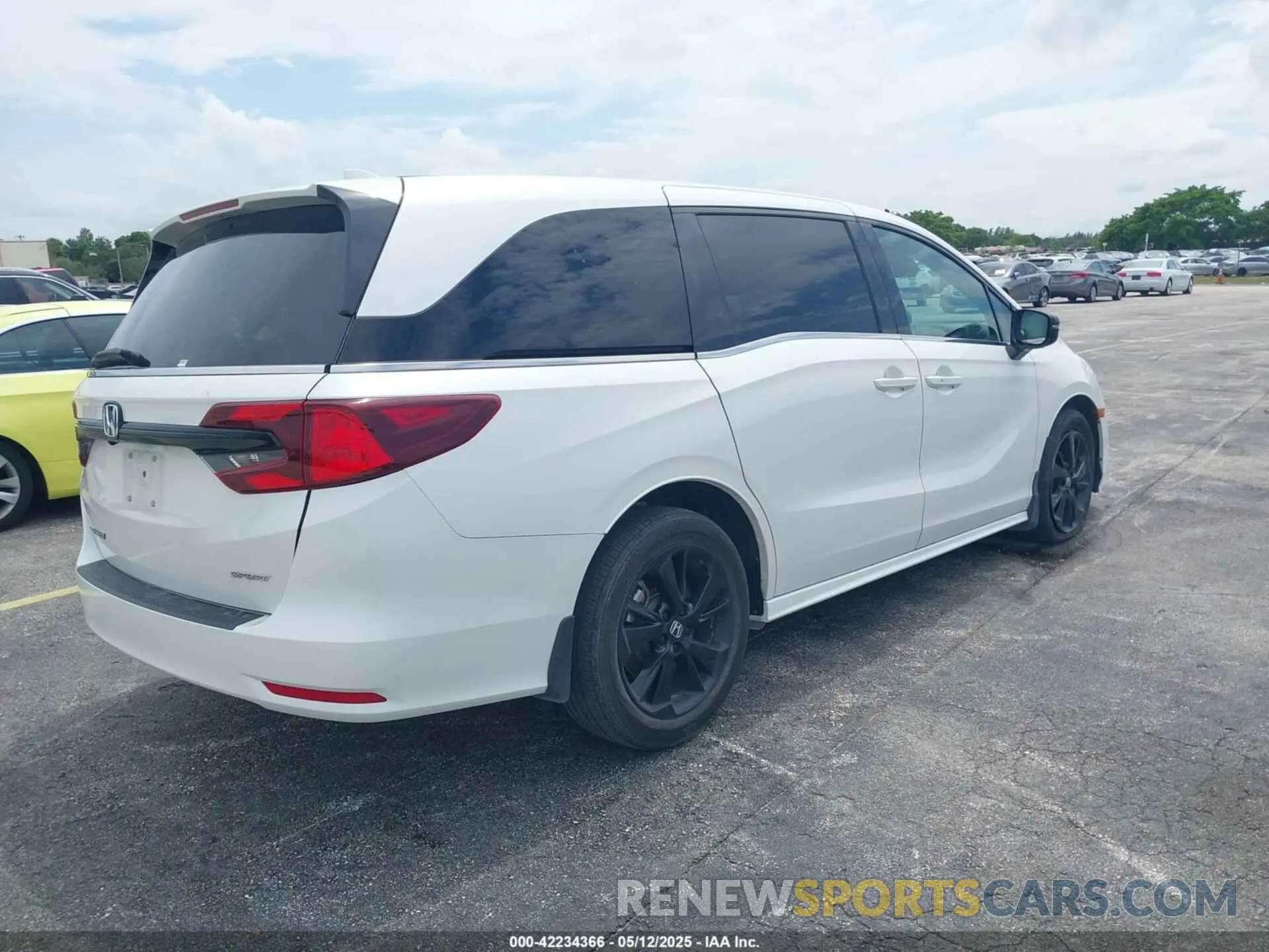 4 fotografías del automóvil dañado 5FNRL6H7XPB063069 HONDA ODYSSEY 2023