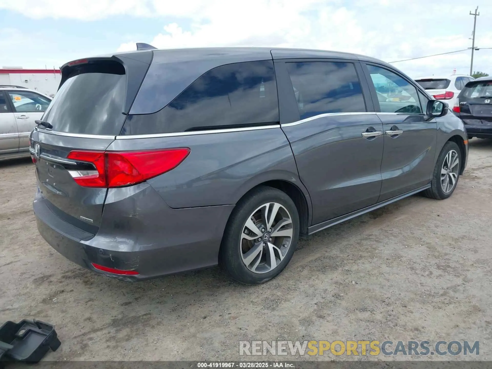 4 fotografías del automóvil dañado 5FNRL6H81PB047495 HONDA ODYSSEY 2023