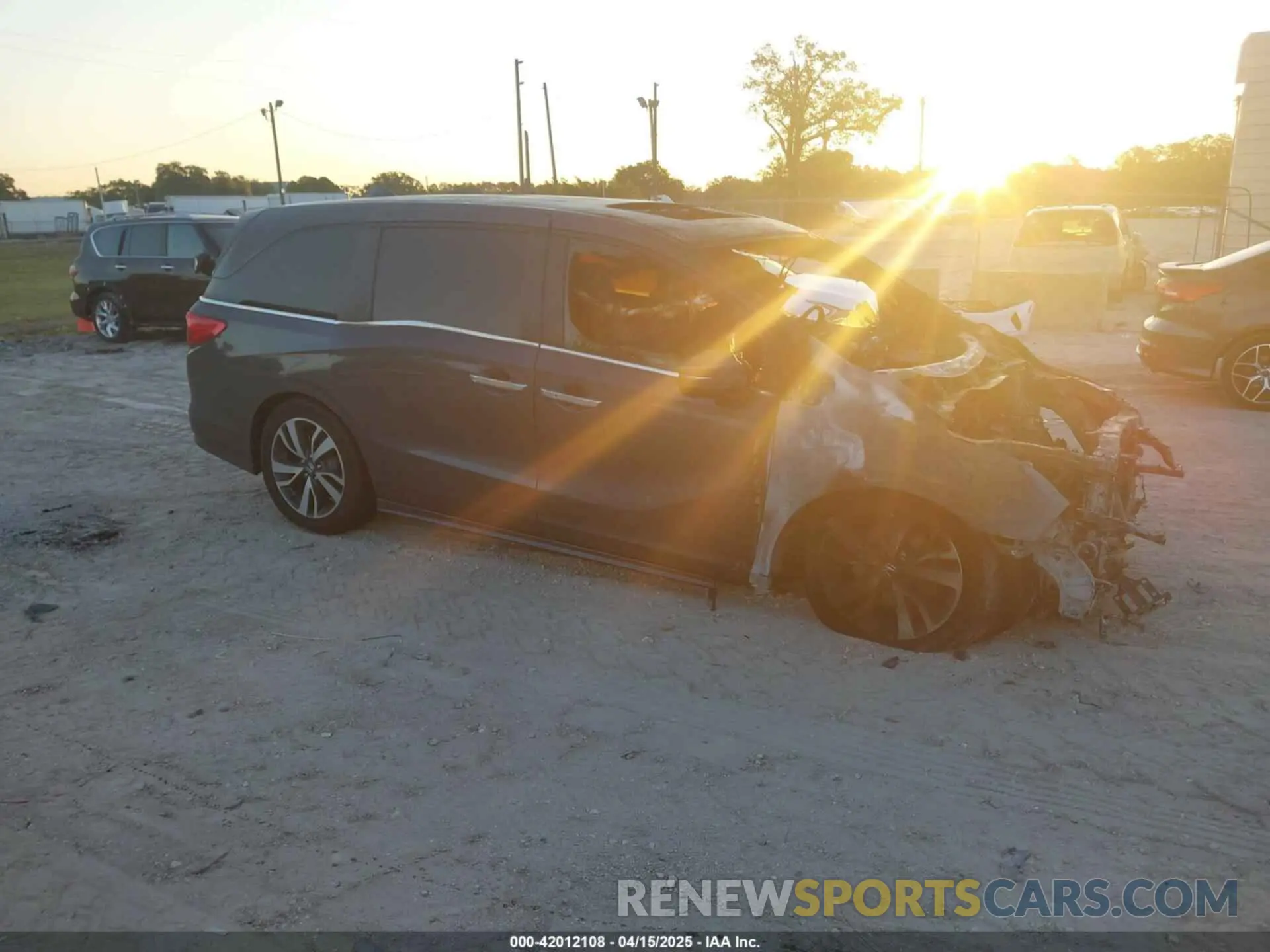 1 fotografías del automóvil dañado 5FNRL6H84PB053582 HONDA ODYSSEY 2023